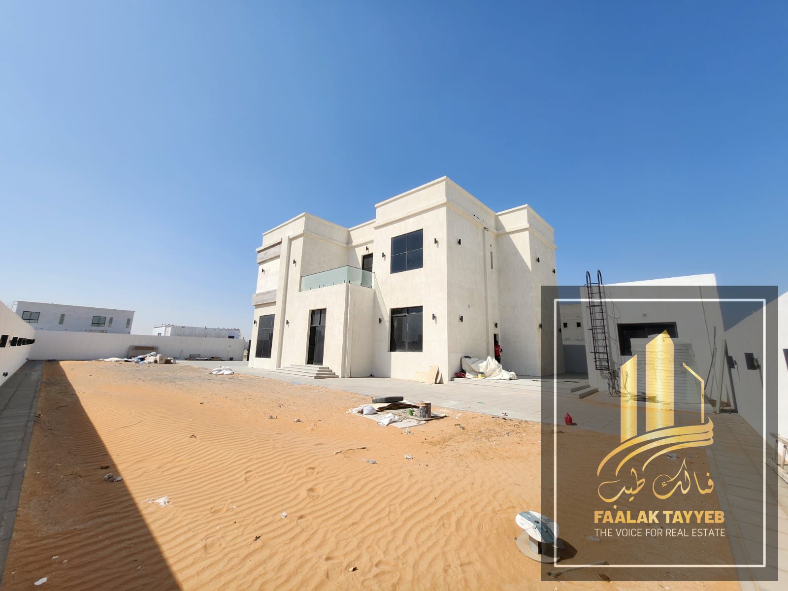 Grand Elegant Modern Villa : Expansive Luxury In Every Corner