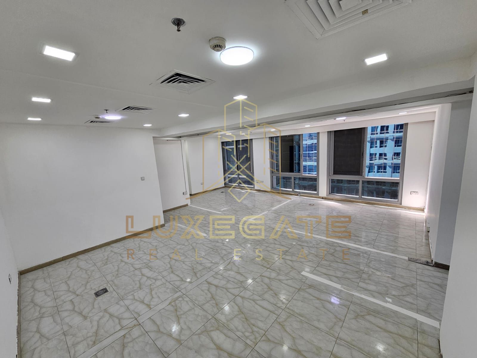 Spacious | High Floor | Near Metro