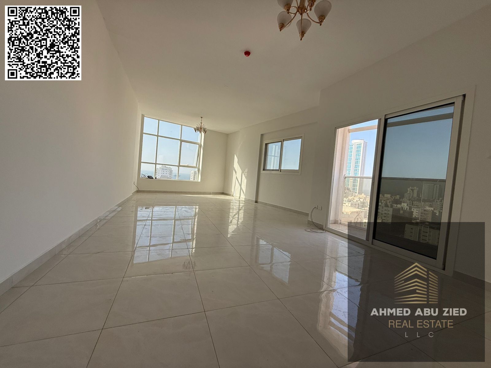 Spacious 3BR + Hall with Maid’s Room for Annual Rent in Corniche Ajman (Al Rumaila) | 4 Baths | 2 Balconies | Free Parking | Prime Location