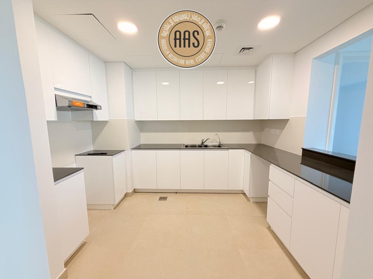 Spacious 2bhk flat |Multiple Options |Near Metro +Bus