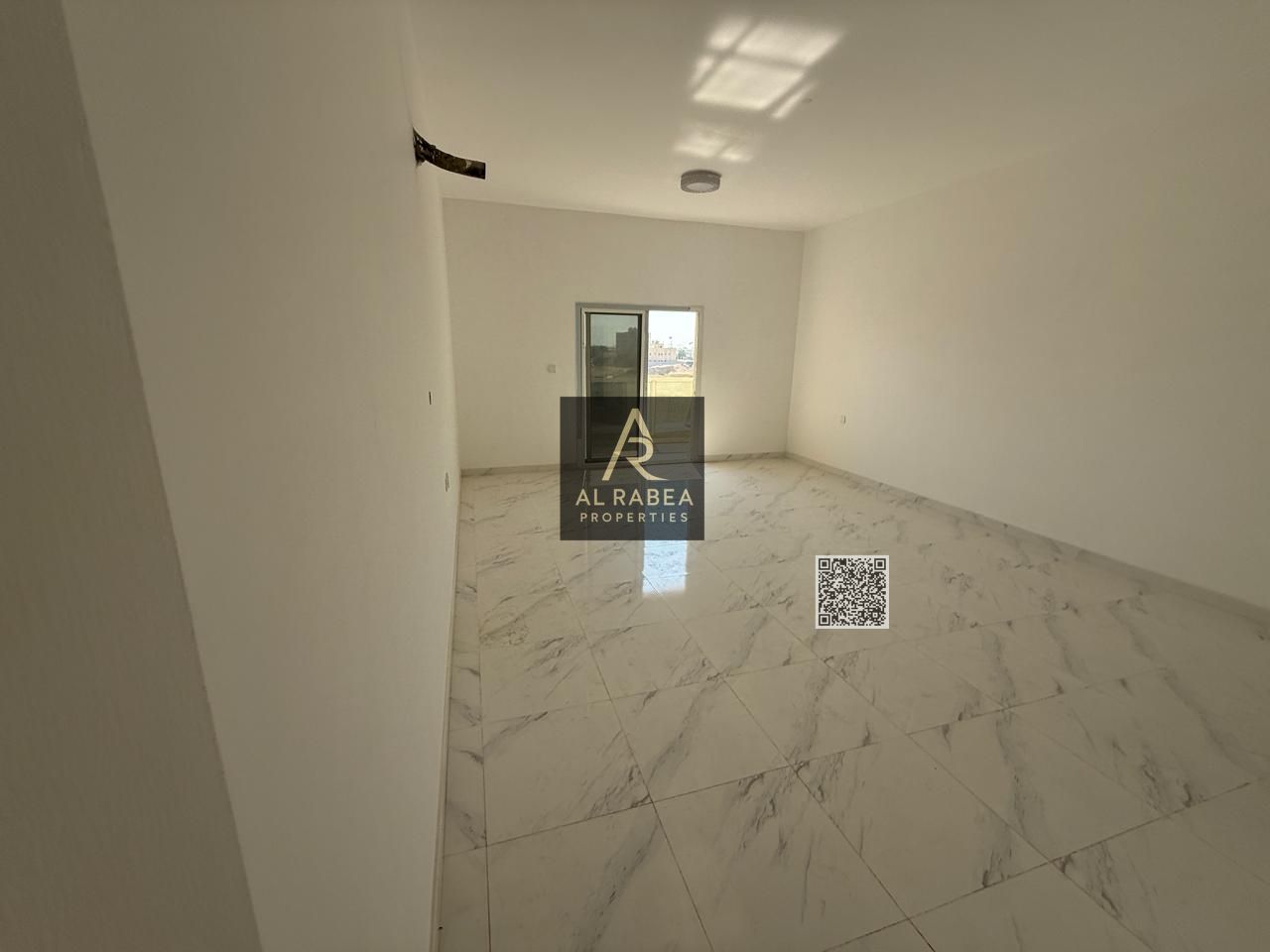 First tenant – Separate kitchen – Balcony – Spacious layout