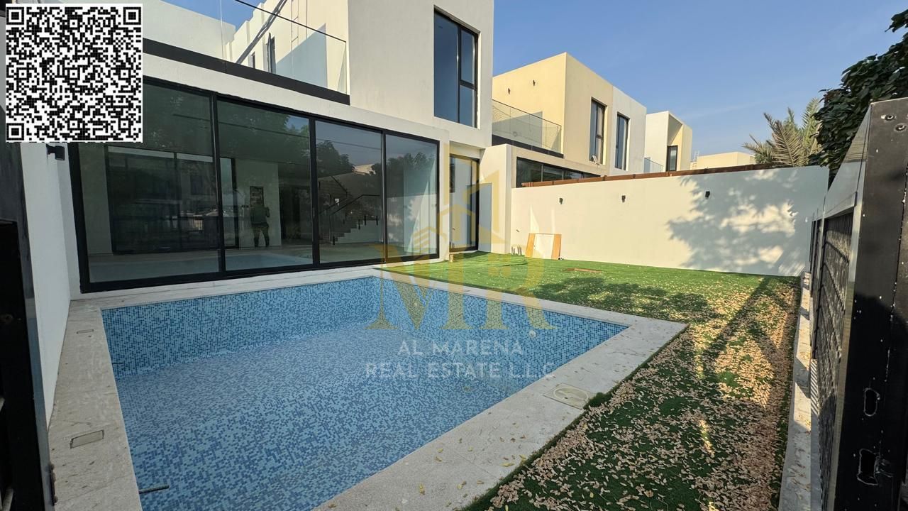 Luxurious royal palaces in Al Zorah, Ajman, with natural views, modern design, full services, and a stunning
