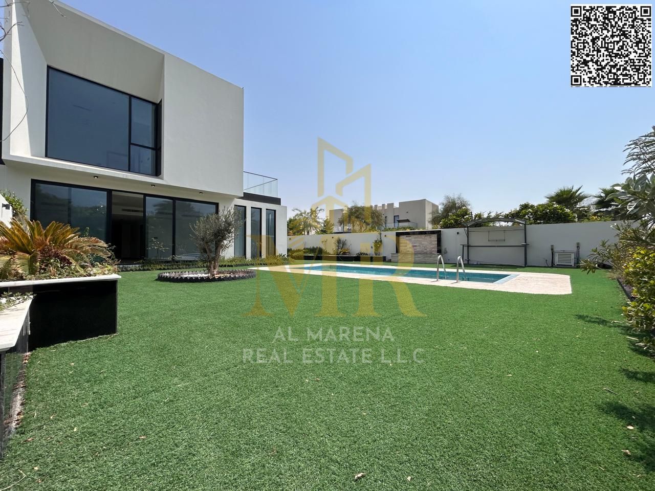Luxurious royal palaces in Al Zorah, Ajman, with natural views, modern design, full services, and a stunning