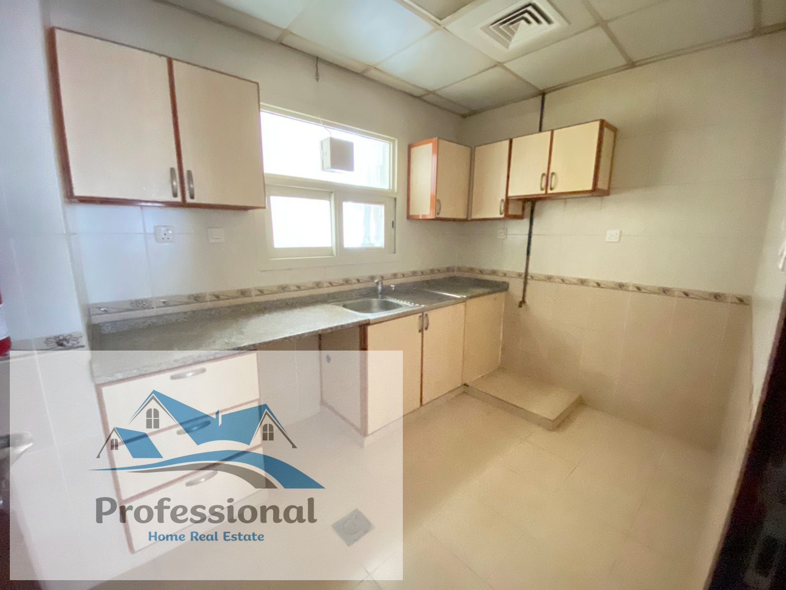 SAME LIKE NEW BUILDING// NICE 1BHK ONLY 31K WITH PARKING+ NICE LOCATION CLOSE TO FAMILY PARK