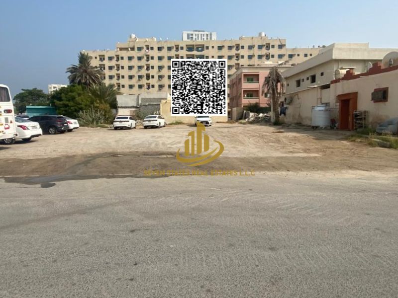 Freehold ownership for all nationalities, excellent space, prime location close to all essential services and facilities.