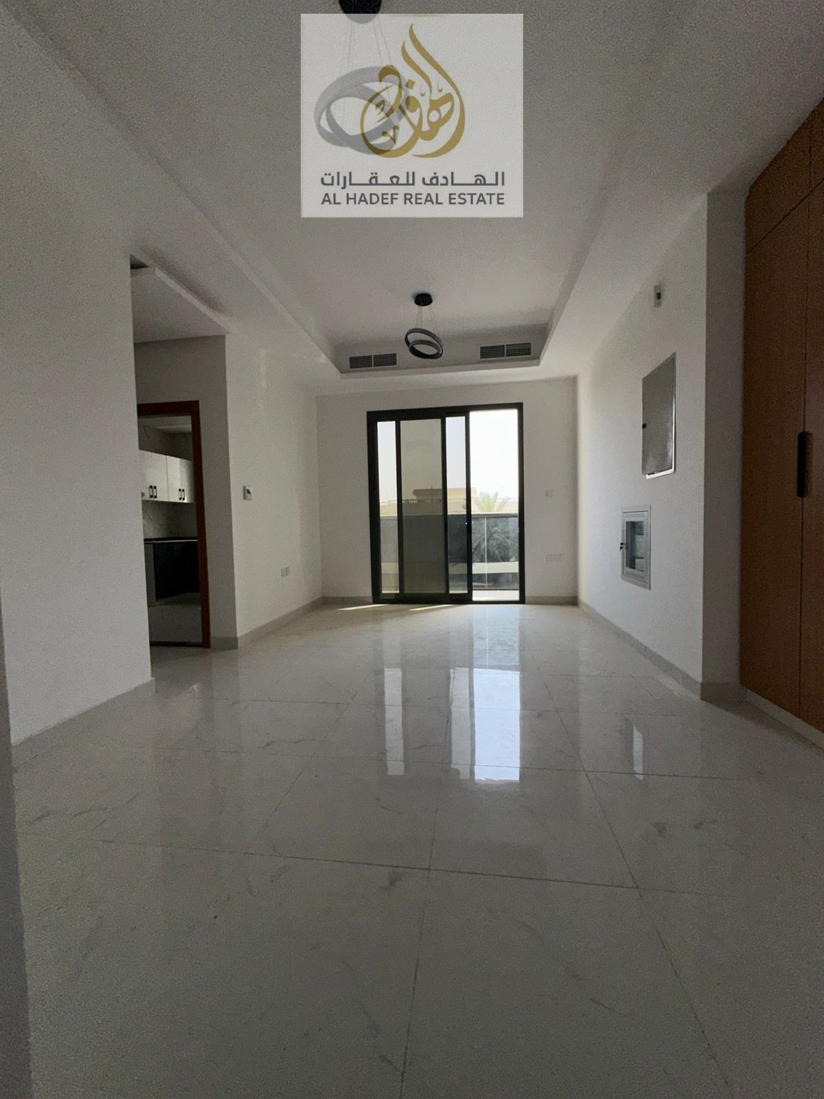 Al-Hamidiyah, near Al-Hammadi Restaurant - Second owner - Two bedrooms, living room, 2 bathrooms, balcony, built-in wardrobes - Spacious, excellent fi