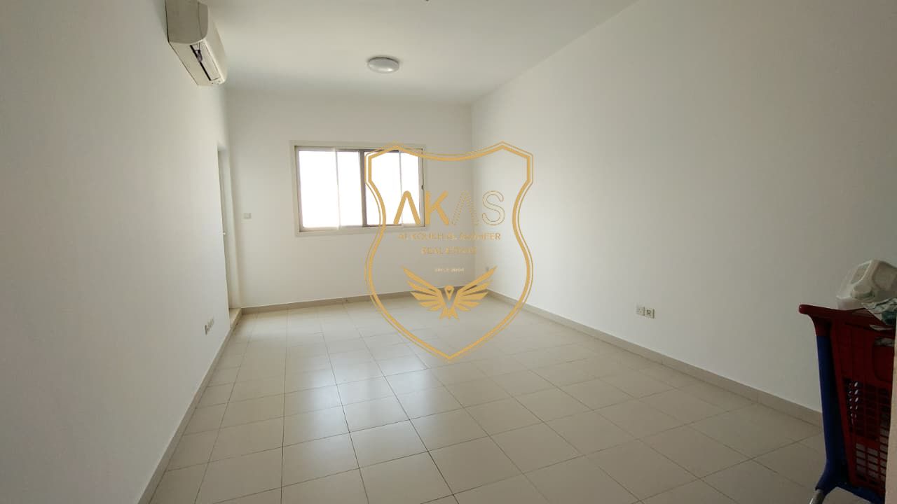 1 MONTH FREE | ON METRO | FOR FAMILY | MAINTAINENECE FREE | PARKING FREE