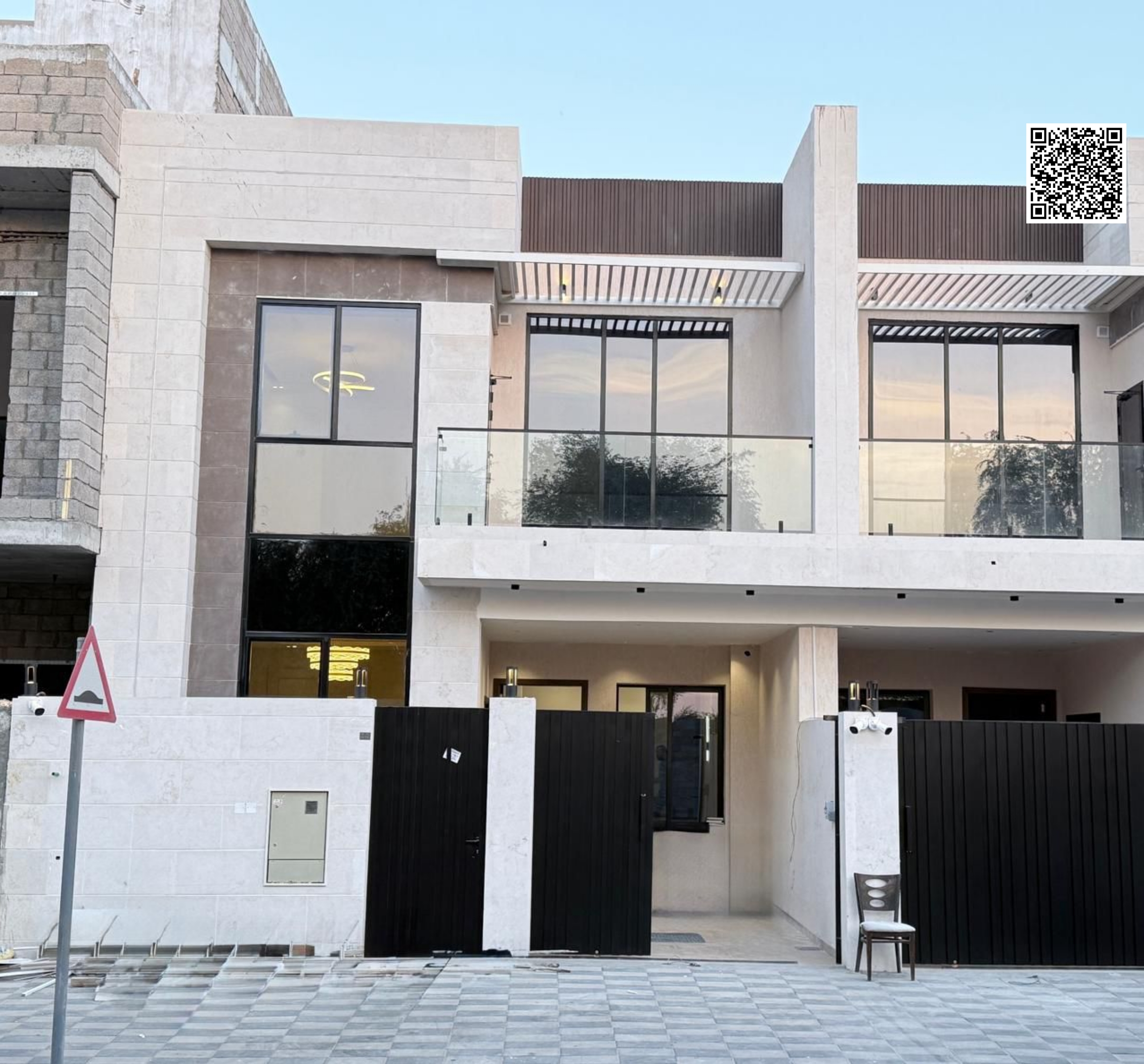 For sale: Villa in Ajman at a bargain price. Excellent location, freehold ownership for life for all nationalities, with the possibility of bank finan