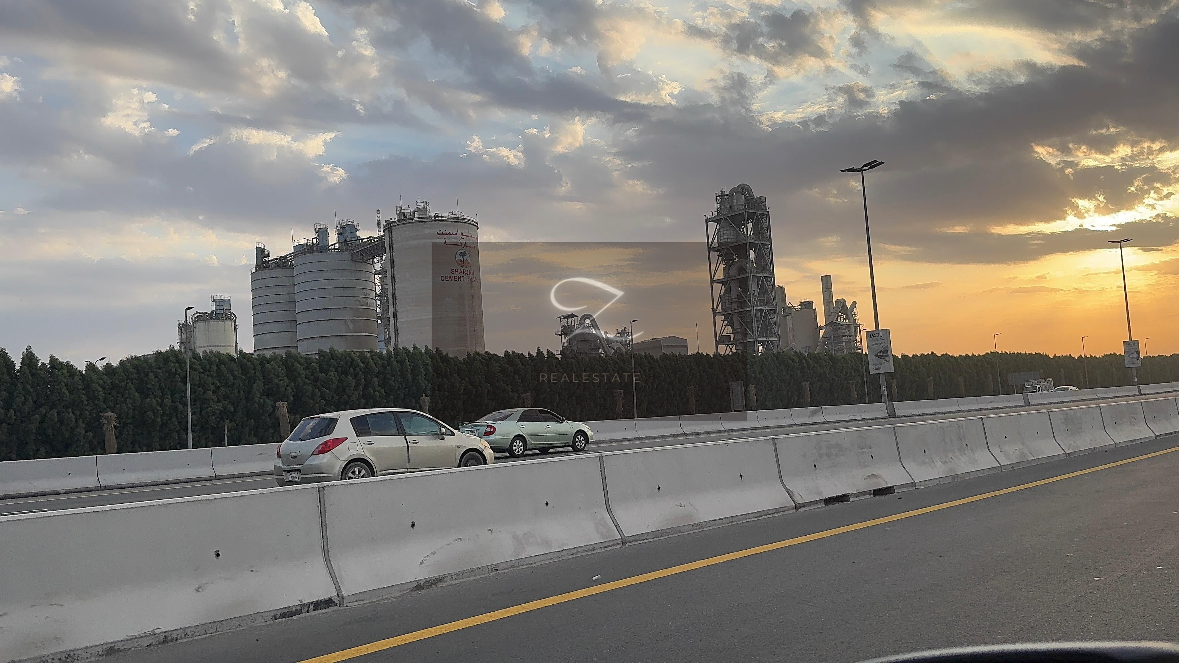 Available for annual rent land in Sharjah : Al Sajaa_Industrial