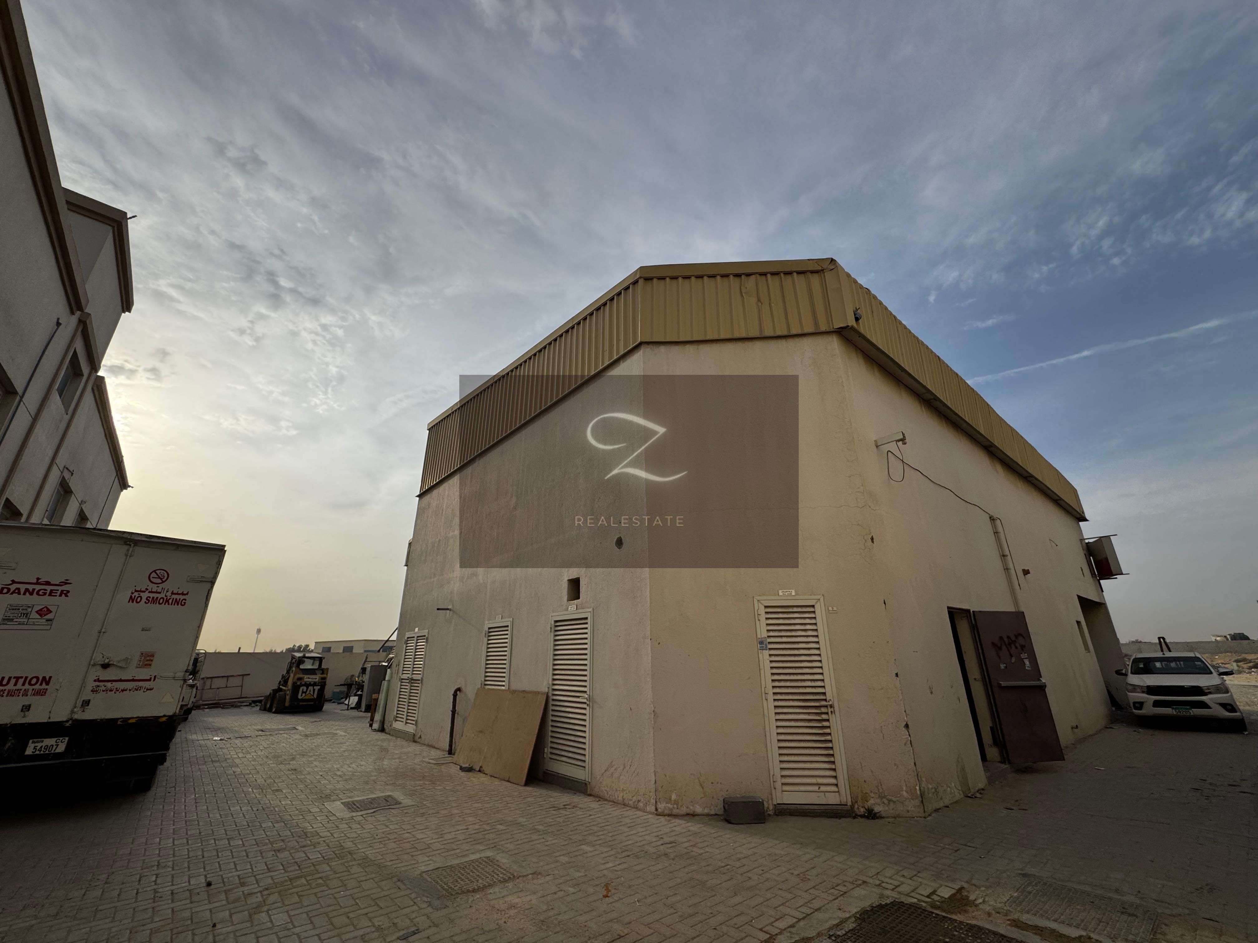 For annual rent (2) warehouse in Sharjah / Al Sajaa_Industrial