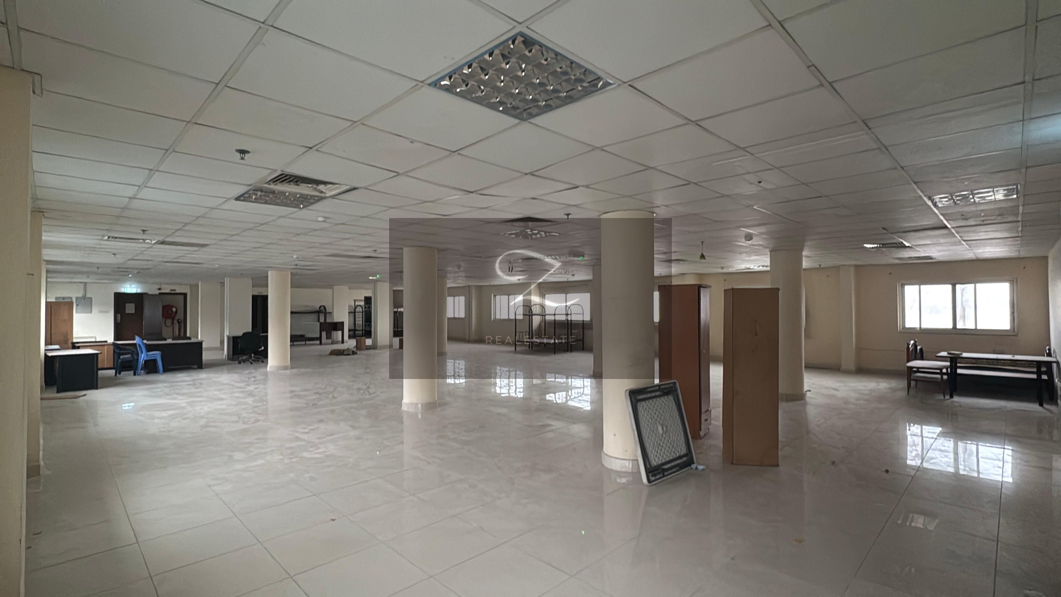 office for rent, first floor, Sharjah / Industrial Area Prime and strategic location on Maliha Main Street