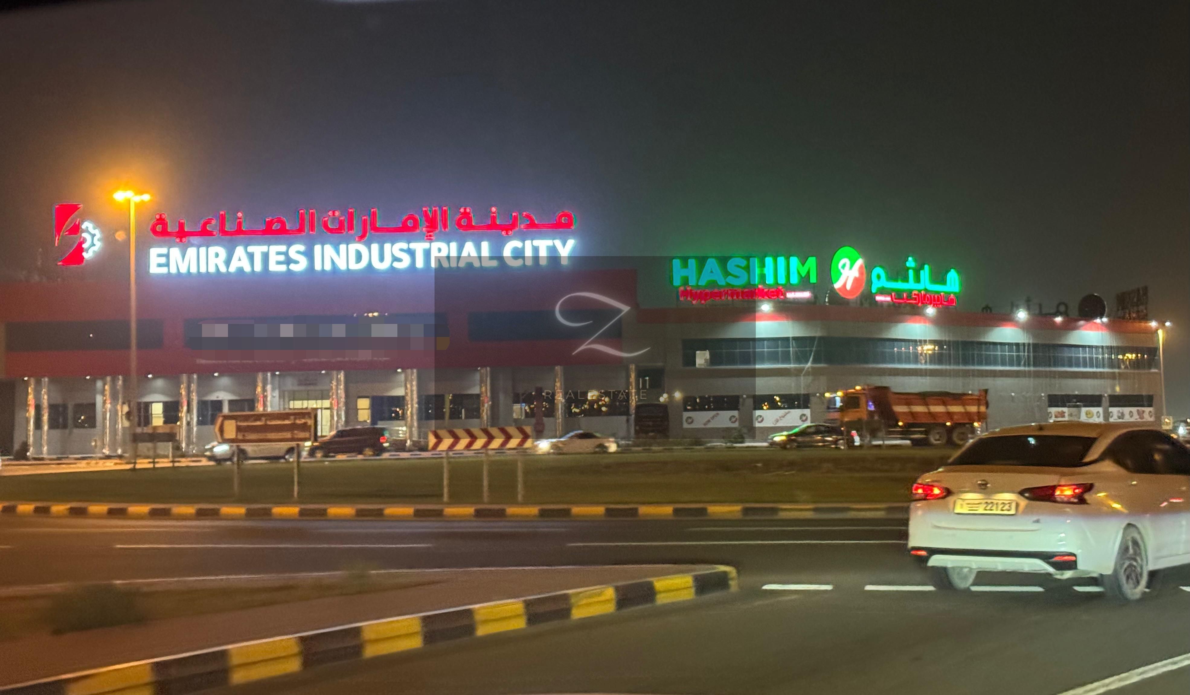 For sale warehouses under construction in Sharjah / Al Sajaa Emirates Industrial City Al Hanoo
