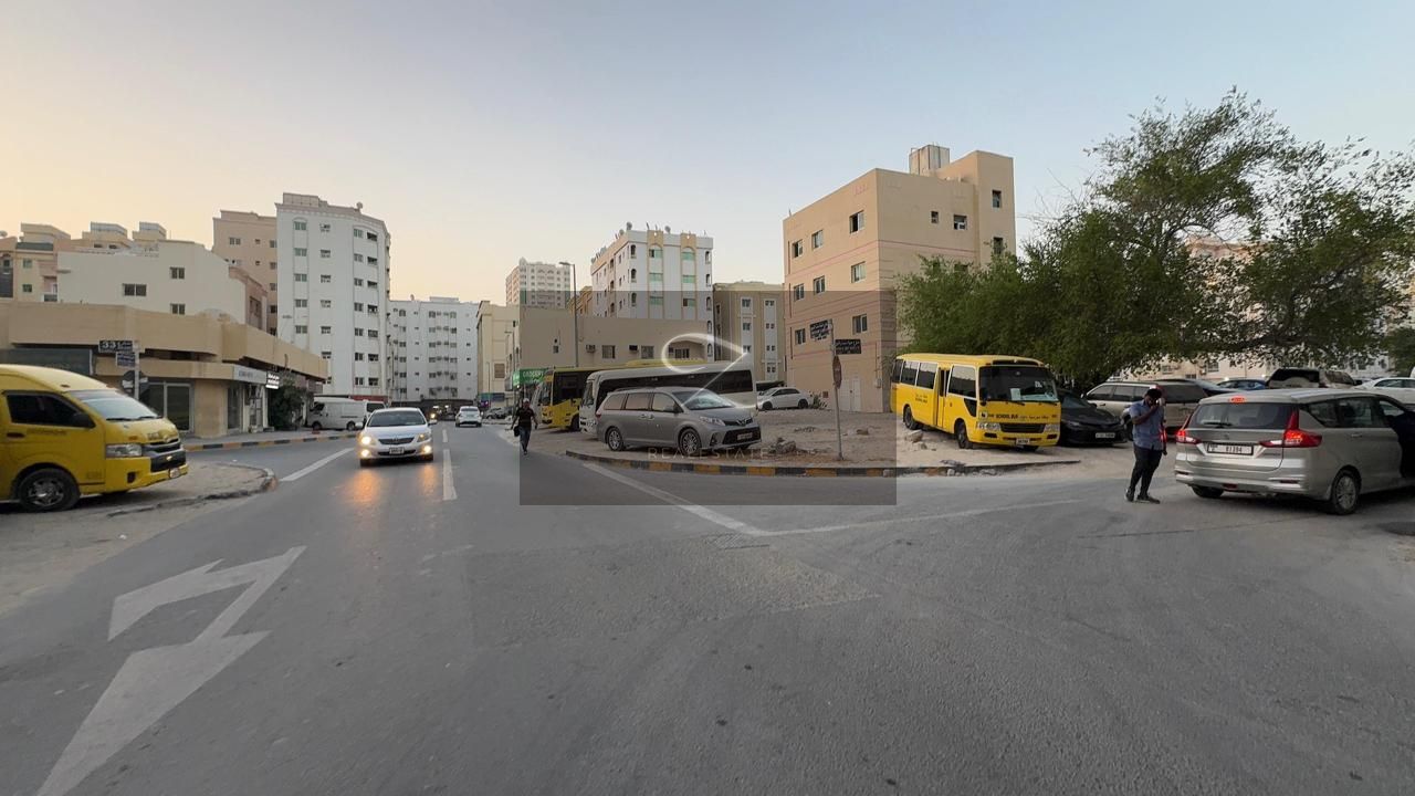 for sale residential and commercial land corner in Sharjah / Al Nabba