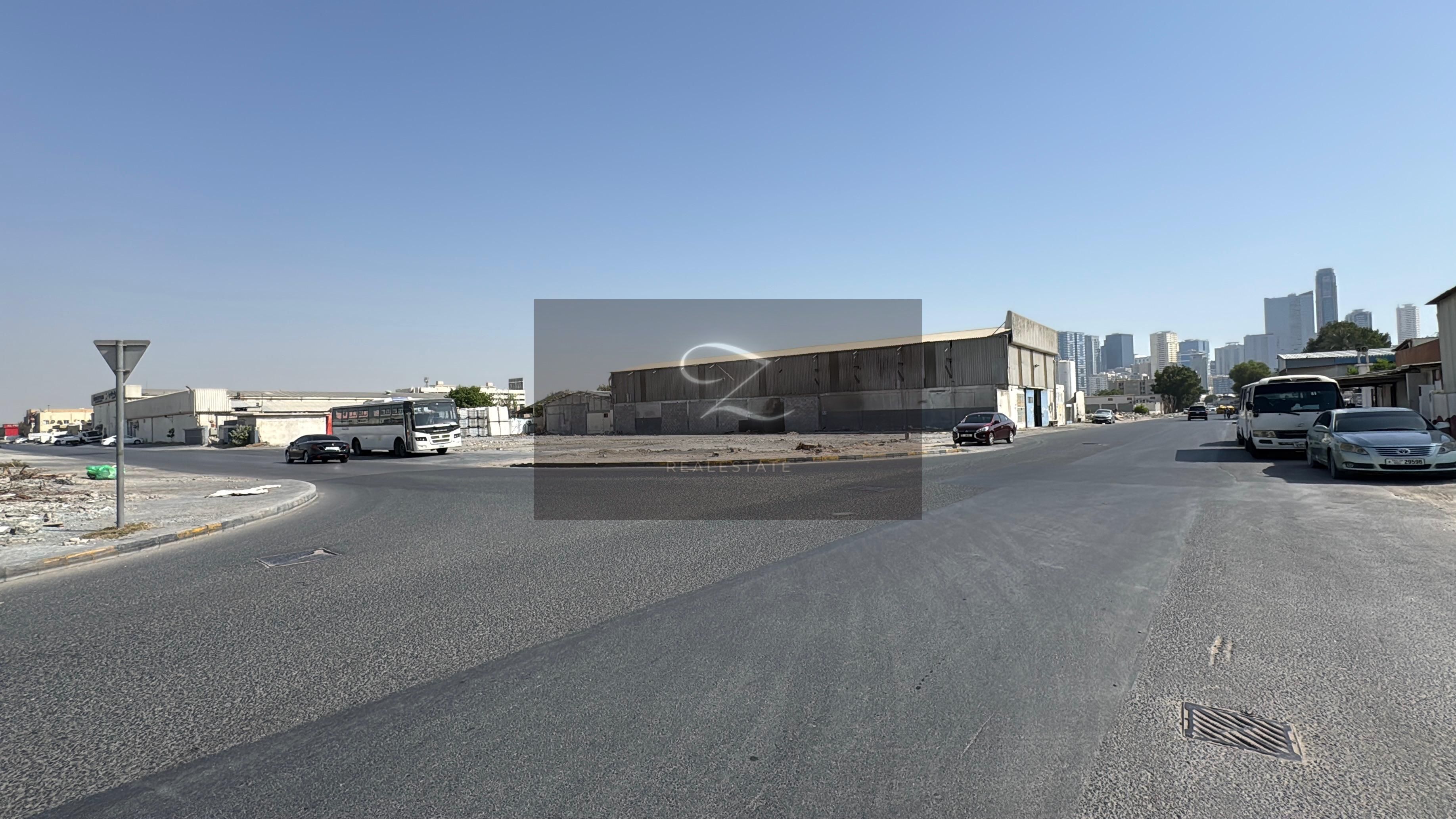 For sale: Residential/commercial corner land in Sharjah / Al Darari Commercial, formerly known as Al Nahda