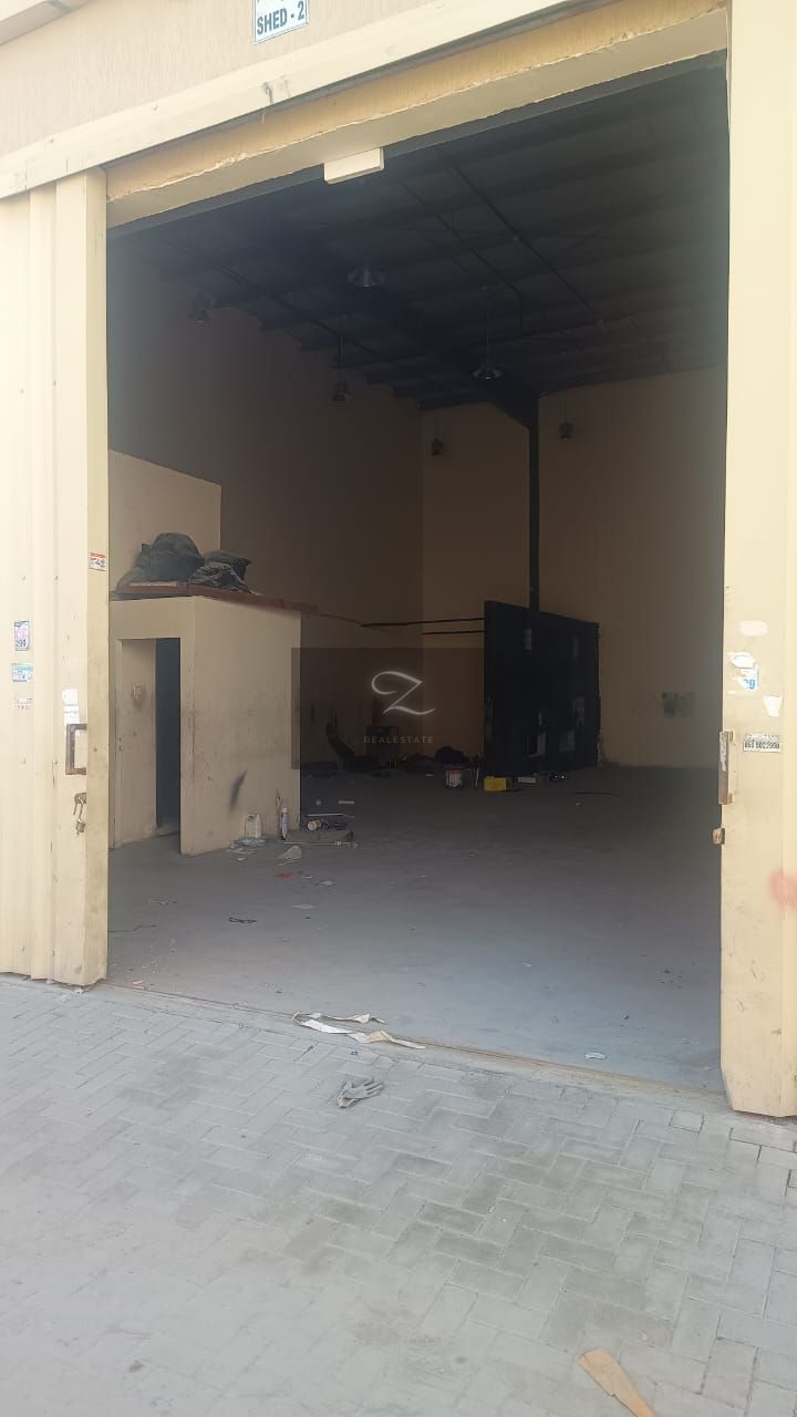 Warehouse for Rent – Sharjah Al Sajaa – Al Hanoo | Block 3 A great opportunity for commercial and industrial businesses in a strategic location on