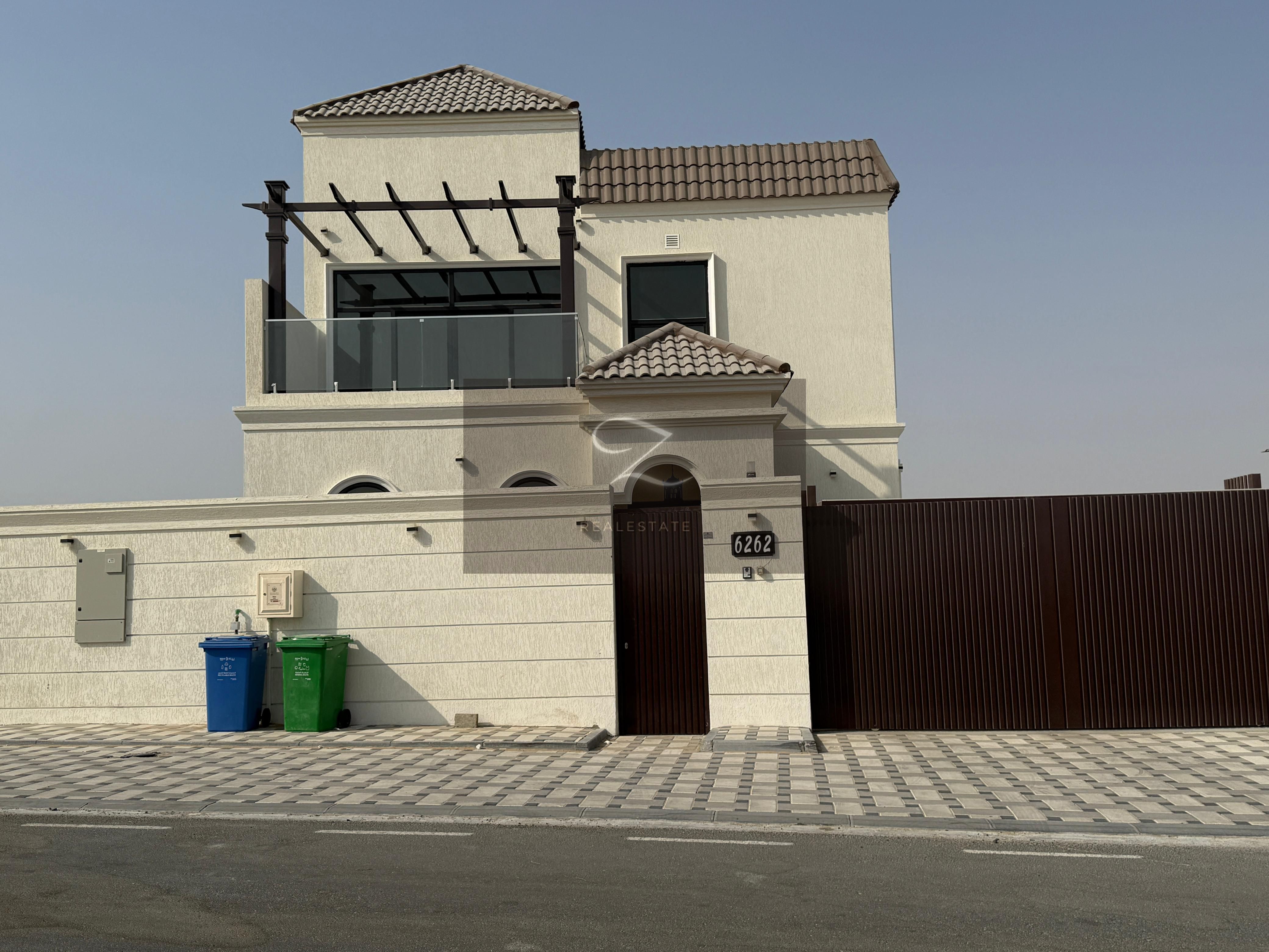 Luxury Villa for Sale in Sharjah – Tilal/Al Suyoh Suburb Where Elegance Meets Ideal Location