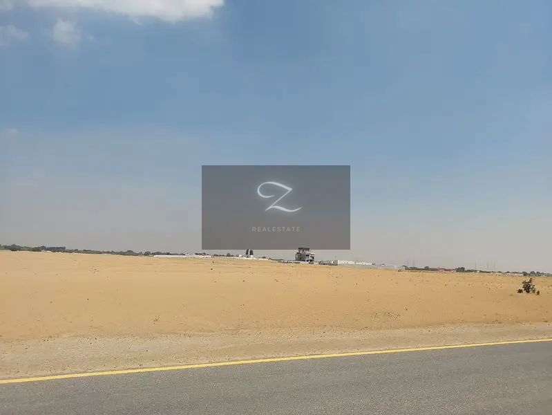 For sale: A plot of land in the Mazra'a Commercial Area - Al Rahmaniya Suburb