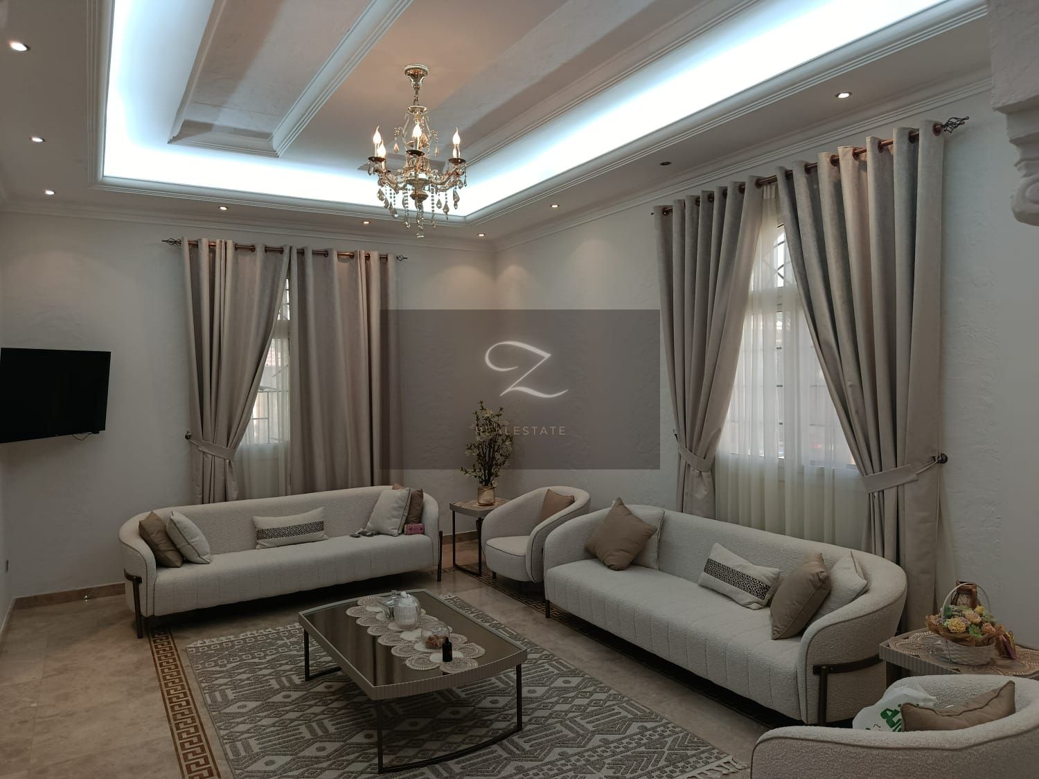 Villa for sale in Sharjah, Al Qarain area The villa is covered with marble.