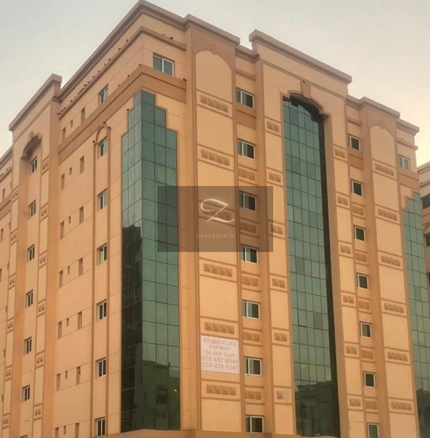 Building for sale in Sharjah, Muwaileh area Prime location close to all services Super deluxe finishing