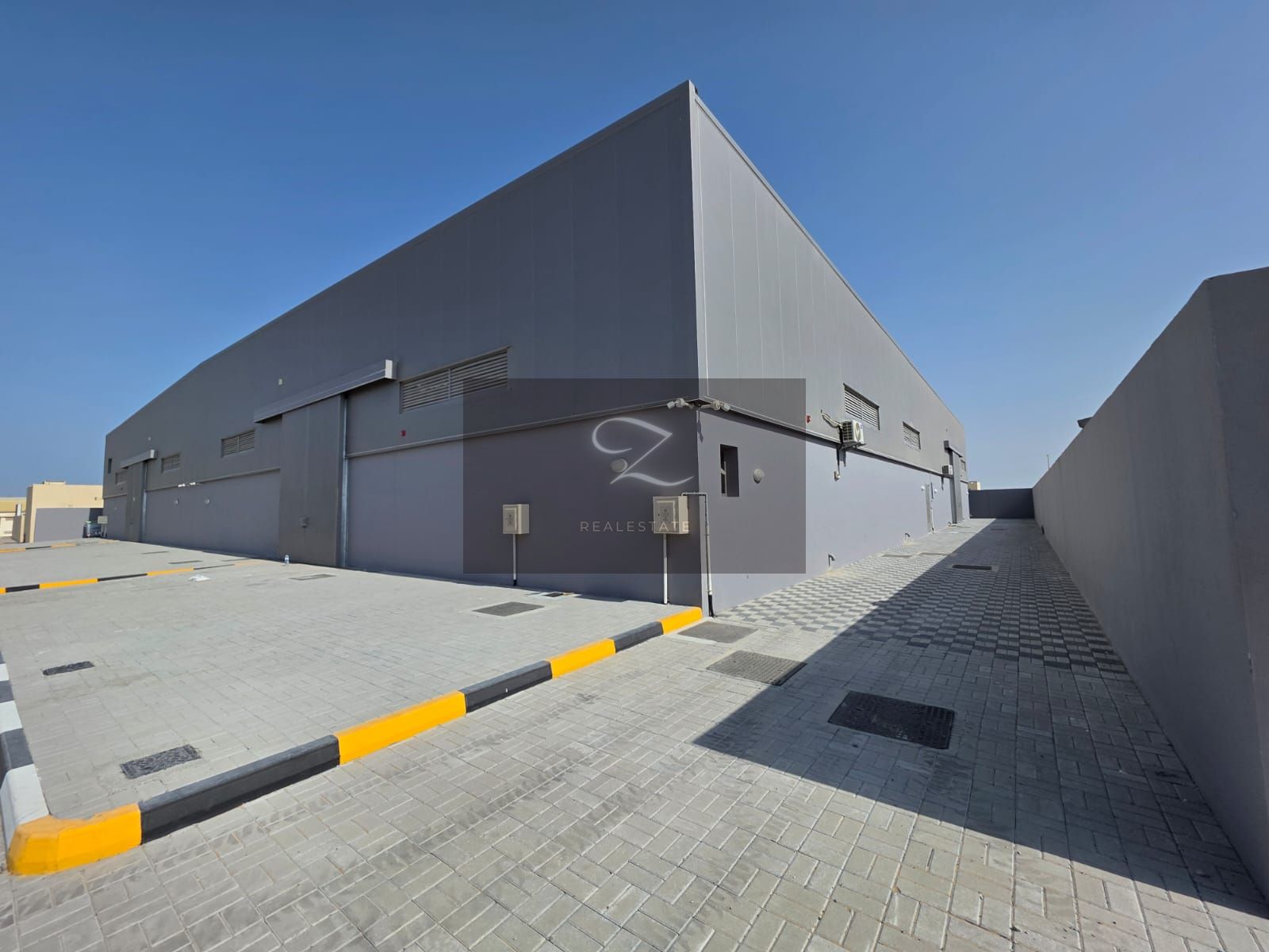 for annual rent in the Al Sajaa area \ Sharjah.
