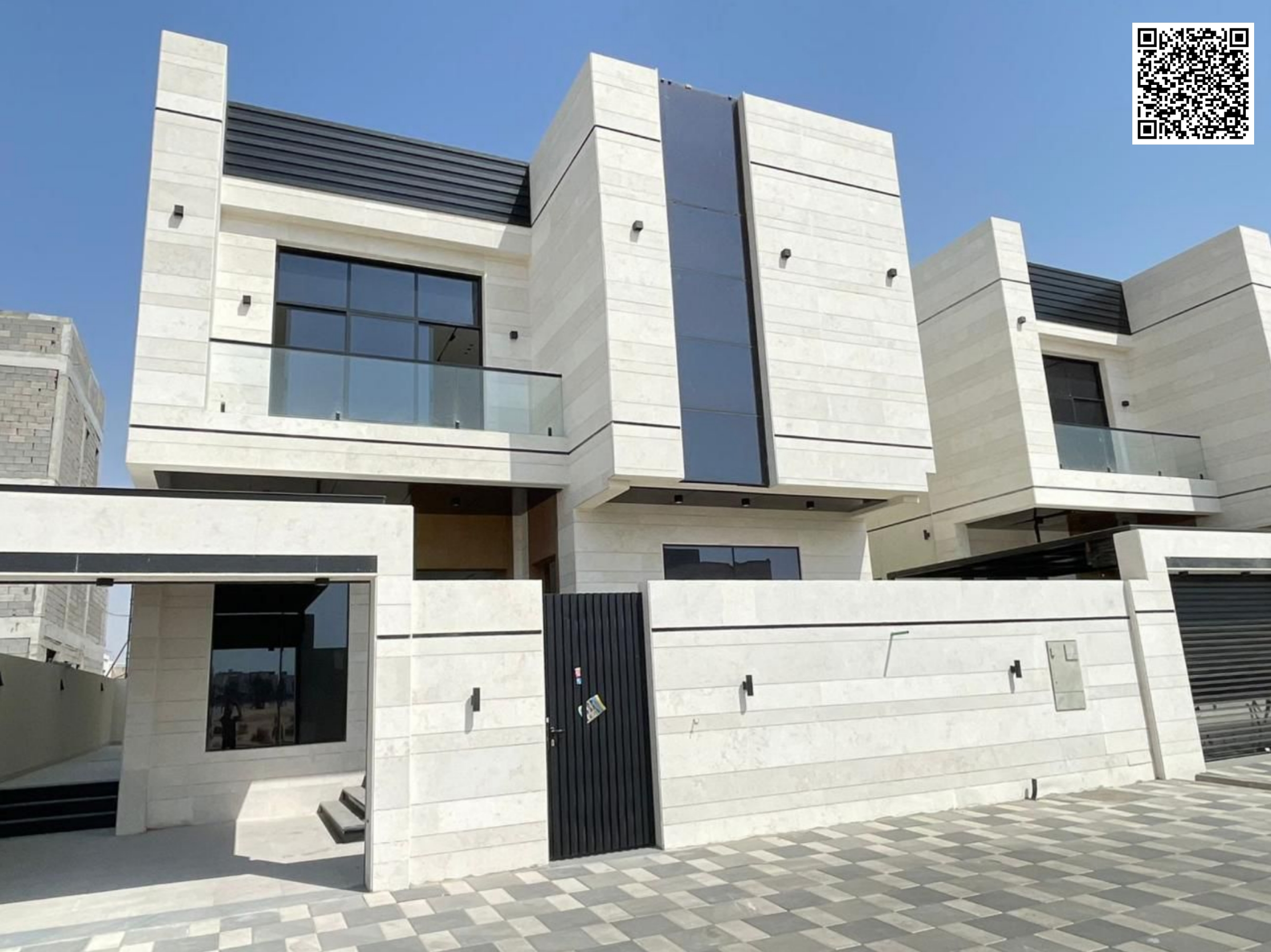 Villa for sale at an attractive price across from the mosque, including registration and ownership fees. Freehold ownership for all nationalities.