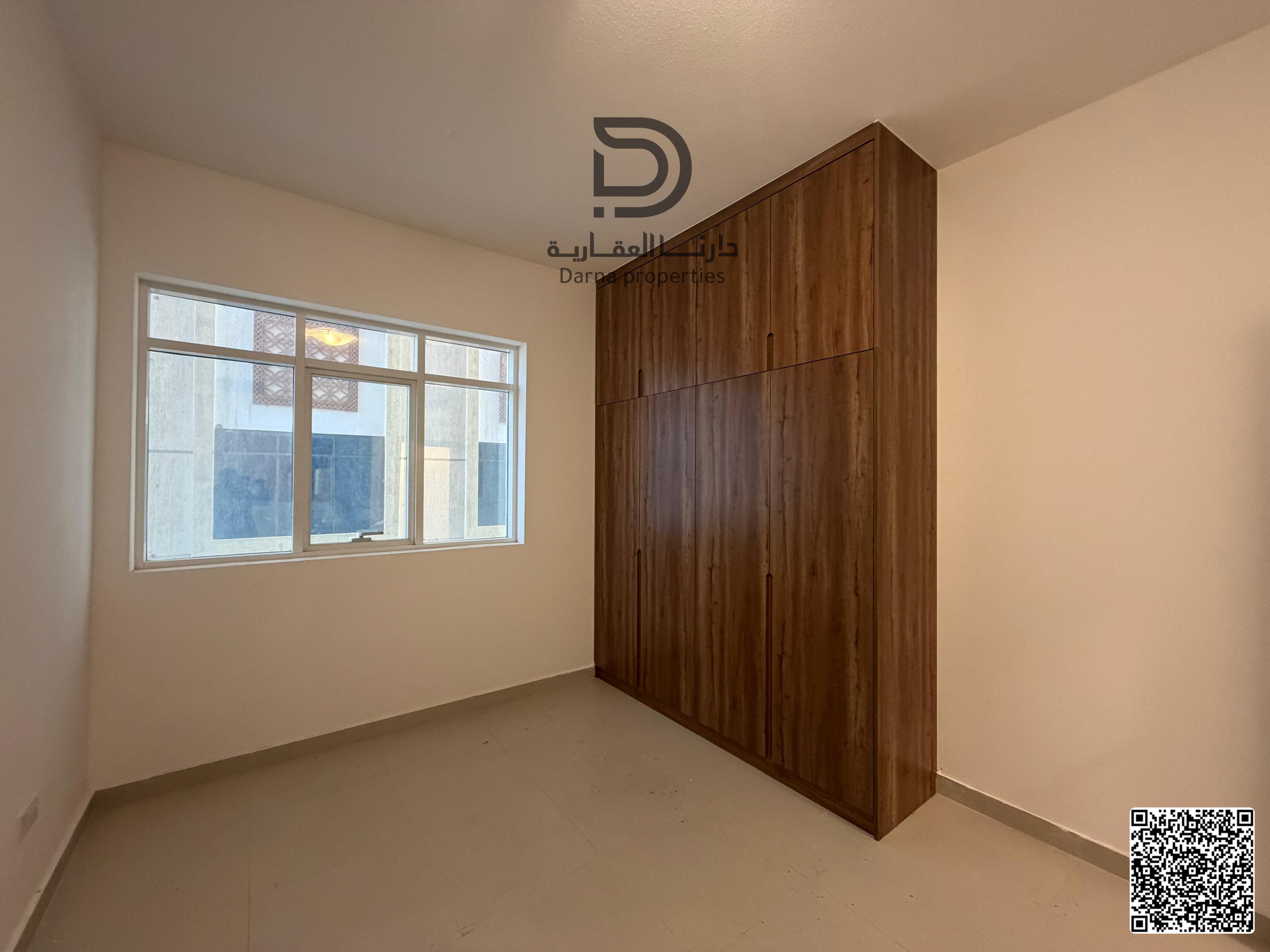 Room and hall for sale with a monthly installment only 3800 without registration fees - in Ajman Al Yasmeen area - there are two bathrooms in the apartment and delivery very soon