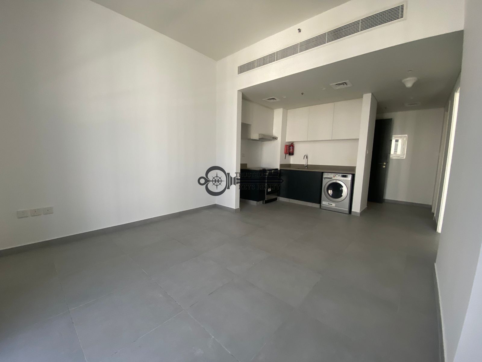 Spacious 1BR || Elegant community || Available for rent