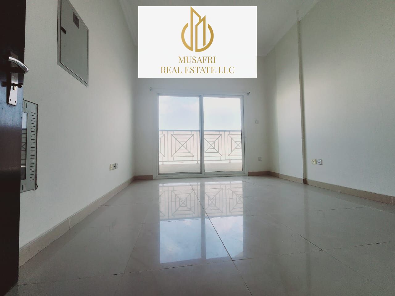 Affordable Living!!! Park View Spacious 1BHK apartment With Balcony in For Family only in 32k, Cloce to Dubai Exit, Muwaileh Sharjah , Call Umer