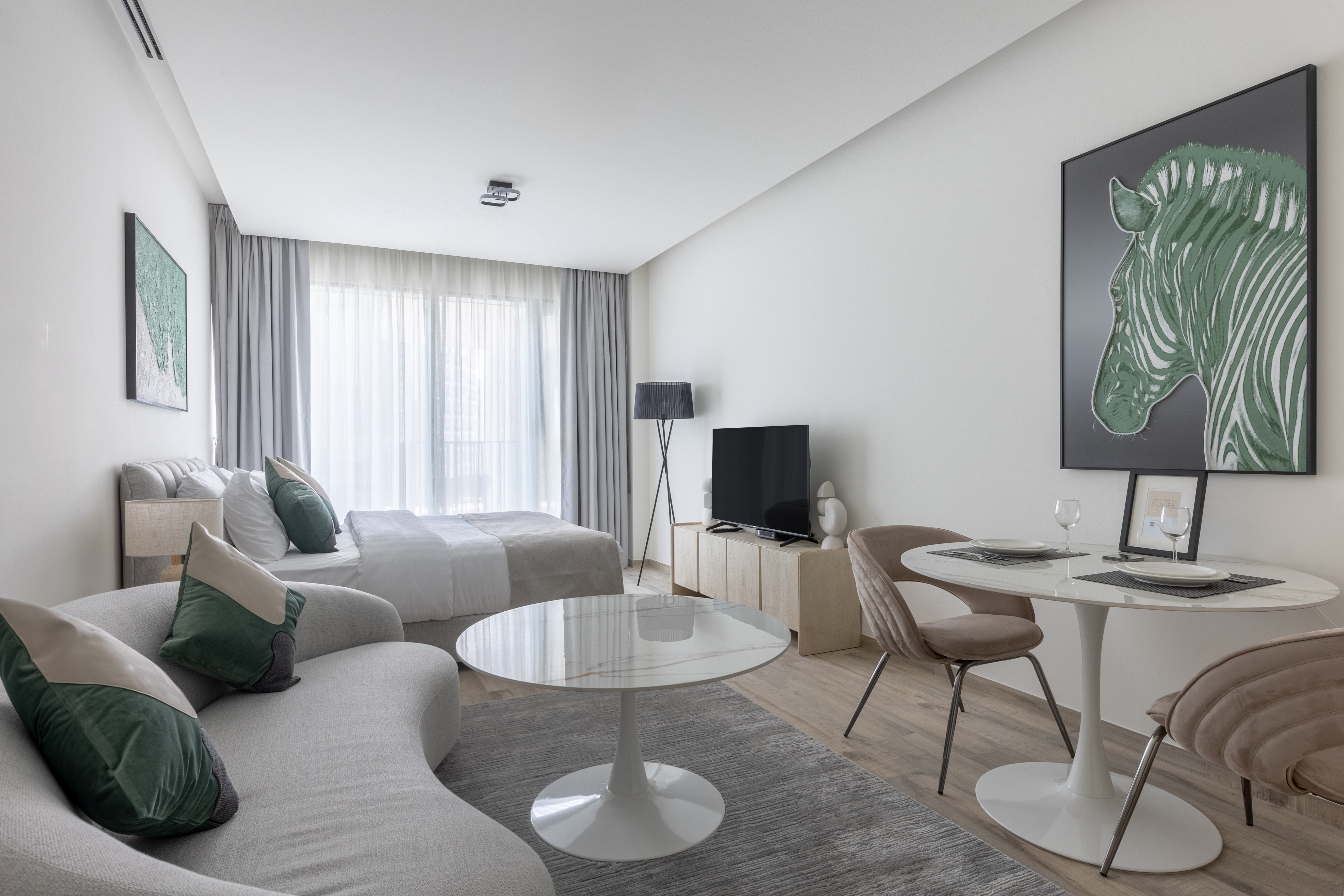Fully renovated studio | Fully furnished | High floor