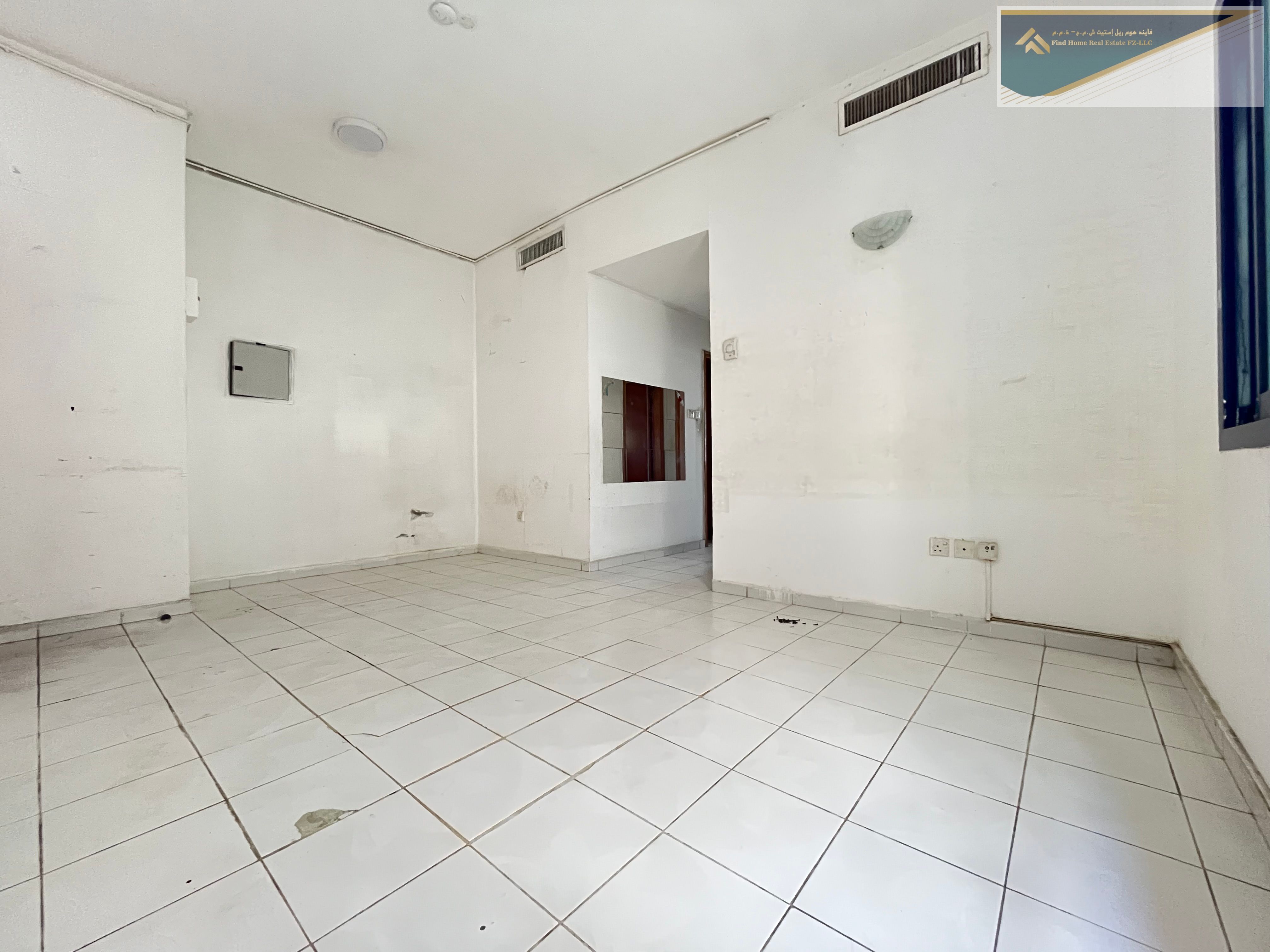 BIG OFFER ! SPACIOUS 1 BHK APARTMENT WITH HUGE HALL AND BEDROOM FACING CORNICHE VIEW IN MAJAZ 1 IN JUST 37k