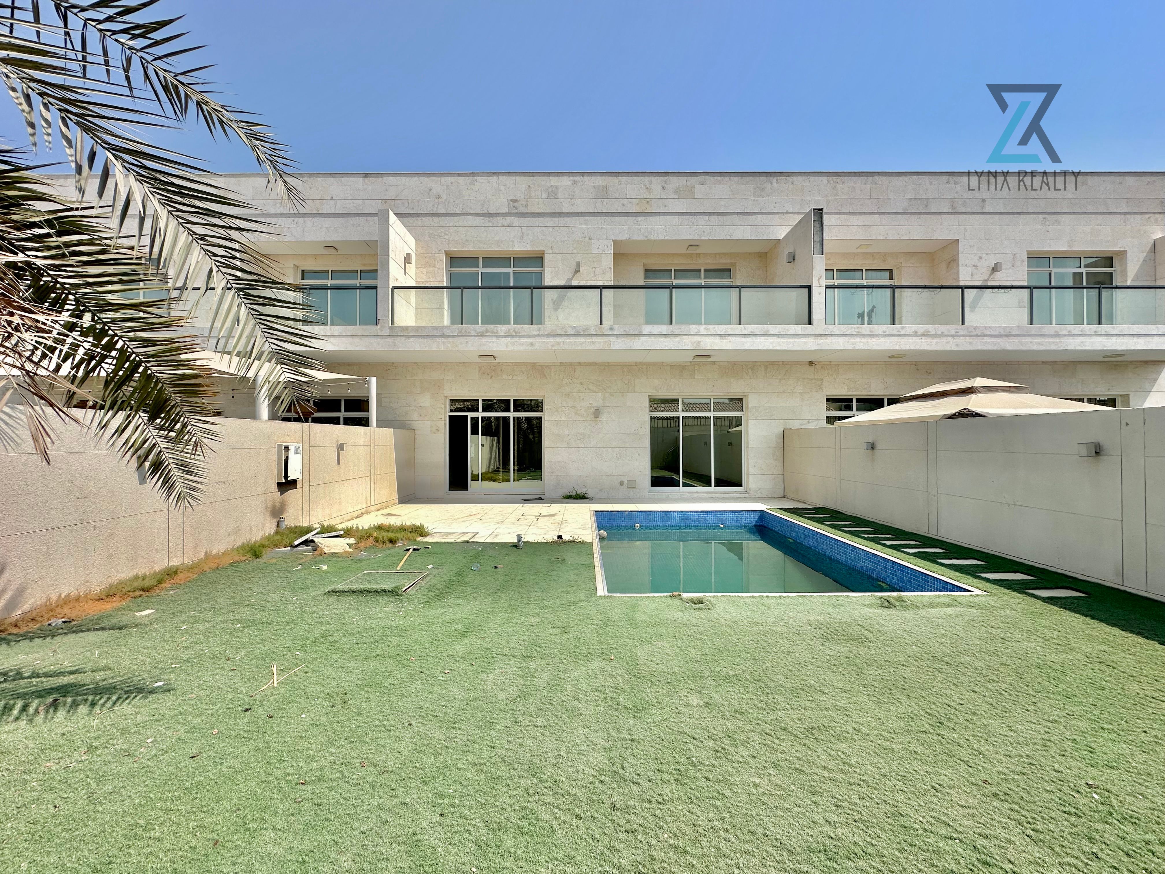 EXTRAVAGANT 5 BED VILLA | PRIVATE POOL | 2 PARKINGS