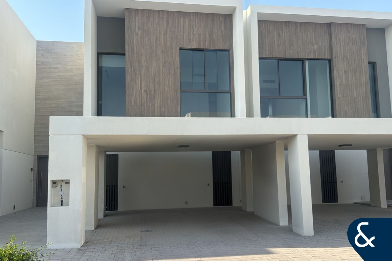 Central Location | Sleek Style | Vacant
