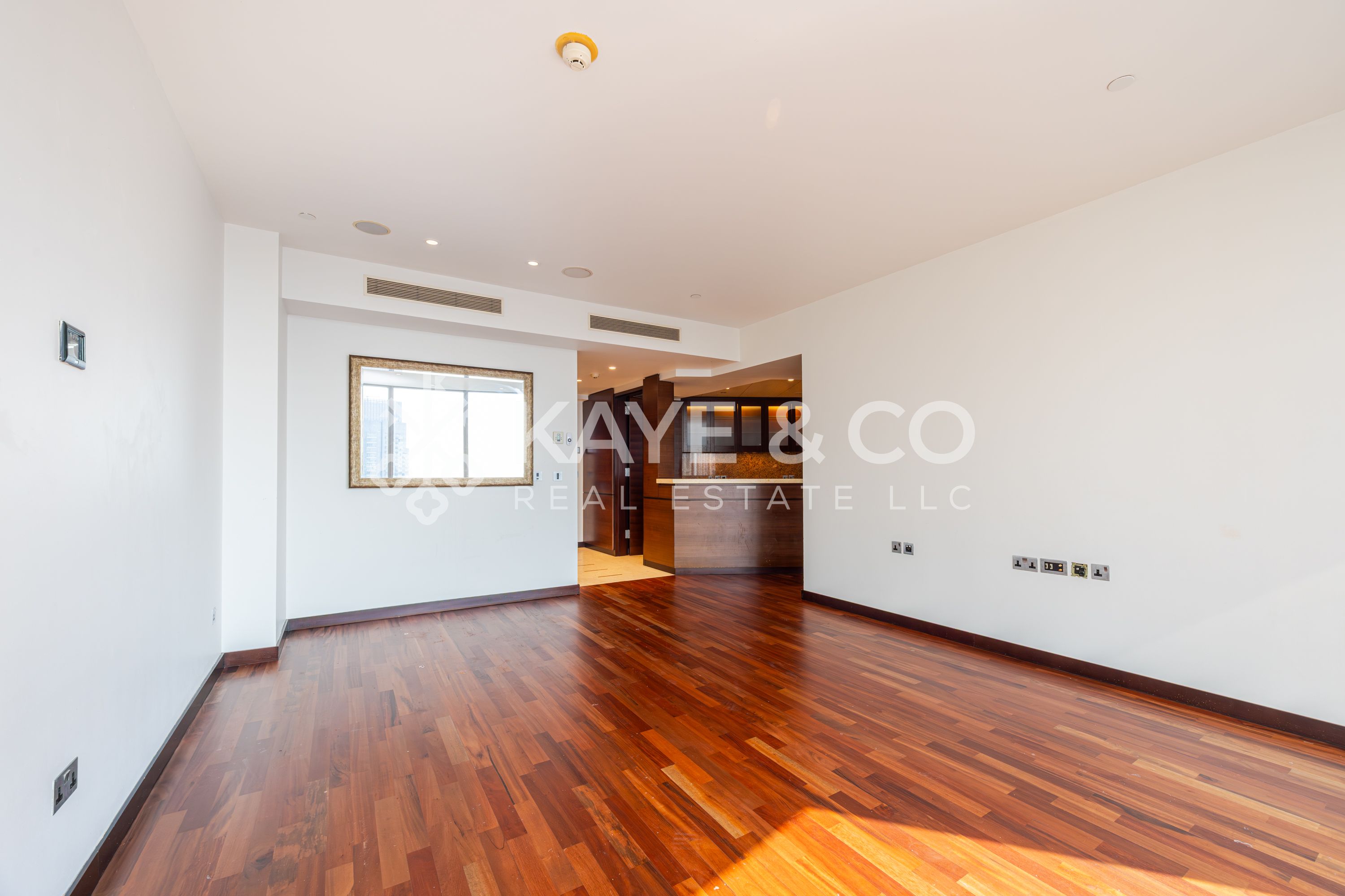 Opera View | Vacant| Semi-Closed Kitchen | Type 1D