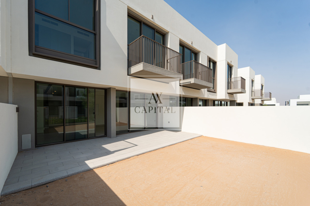 Single Row | Multiple options | Close to Pool