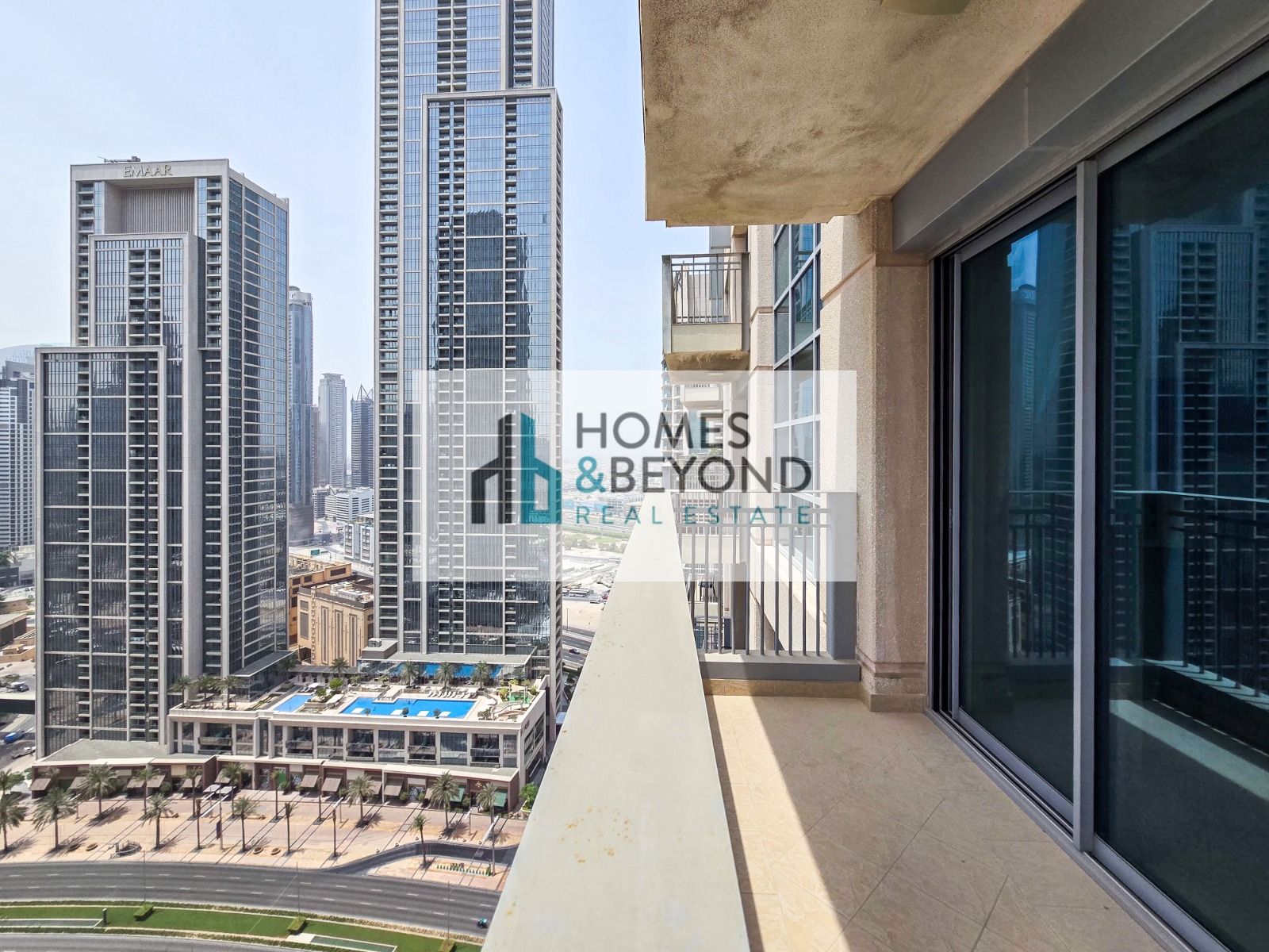 Downtown Living I 2BR Apartment I 2 Parkings