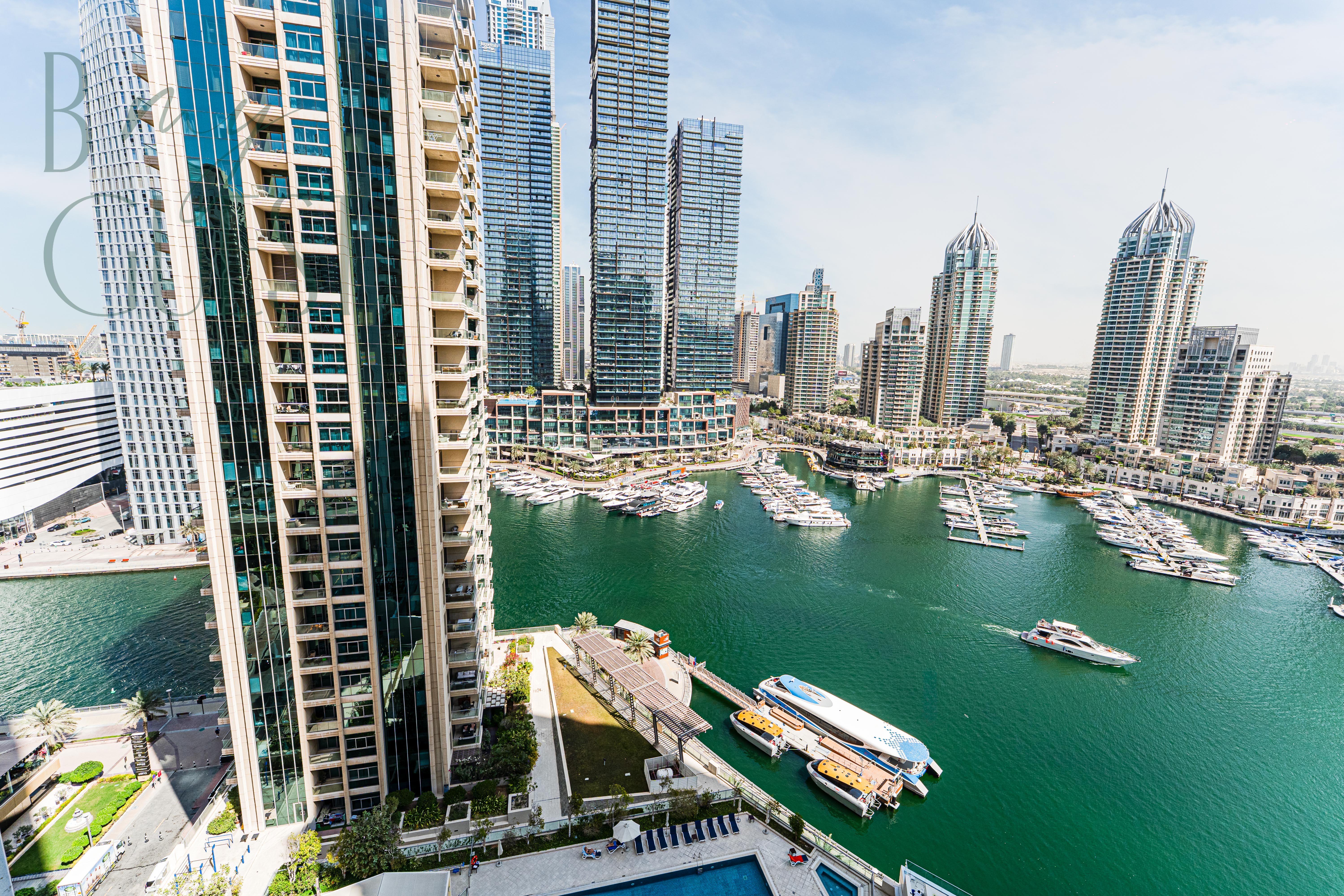 Elegant Modern 1BR with Stunning Marina Views