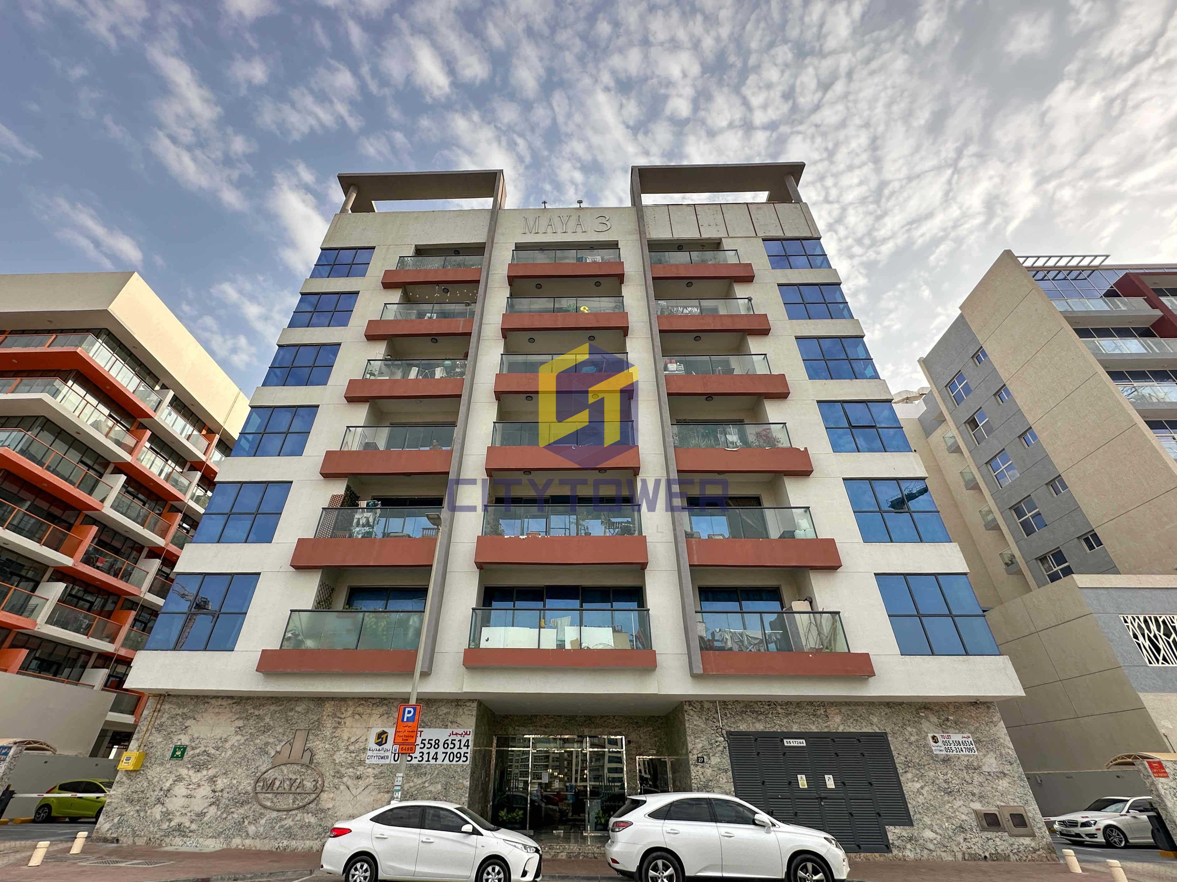 Exclusive Large and Bright 1 BHK Flat Available for Rent