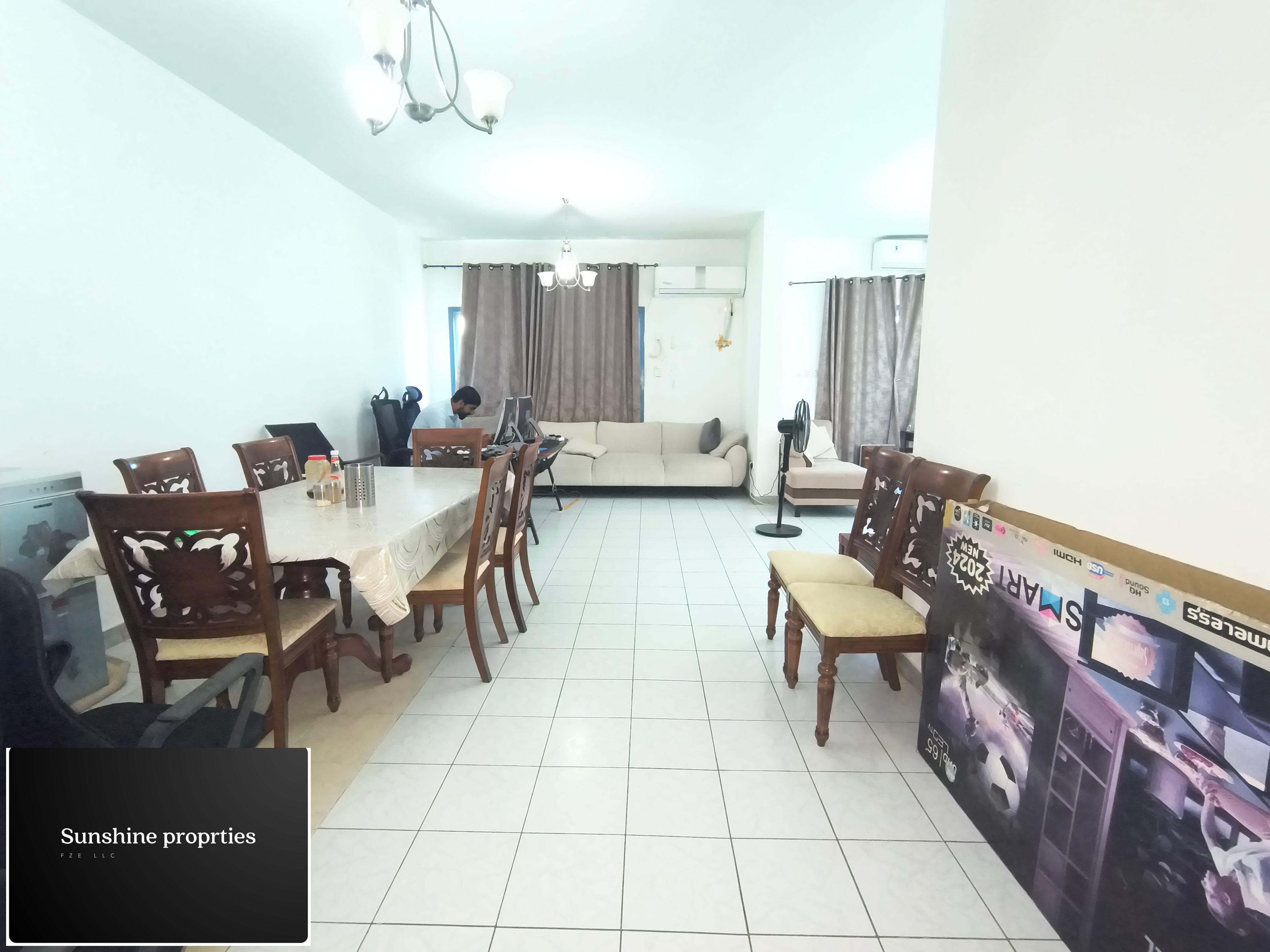Spacious 3BHK Apartment Fully Furnished with Maid room Balcony and Master bedroom Open view