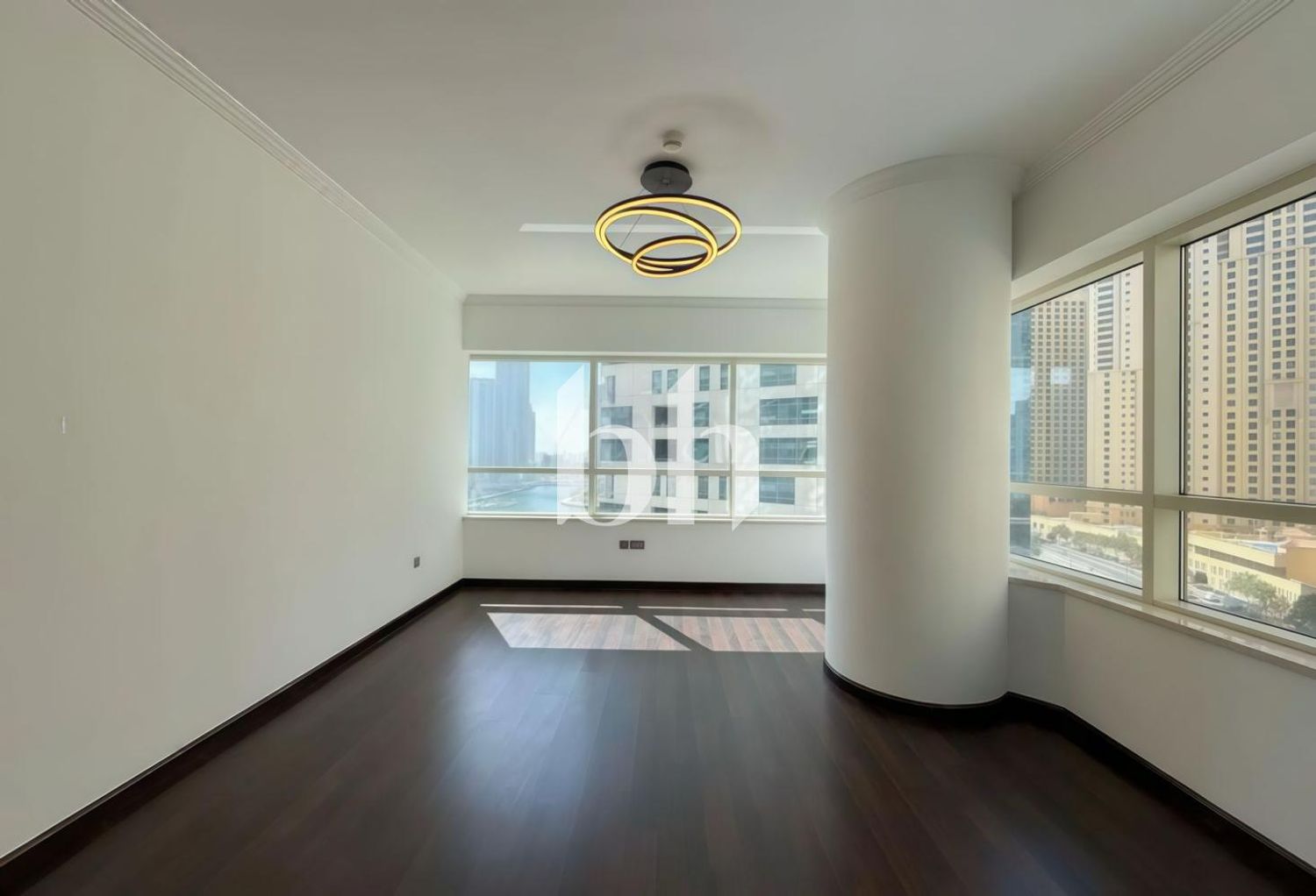 Fully Upgraded | Vacant | Marina Views