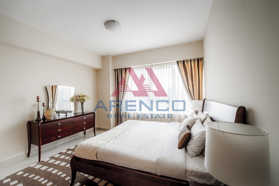 Spacious Family building / 02 Parking / Direct from Owner