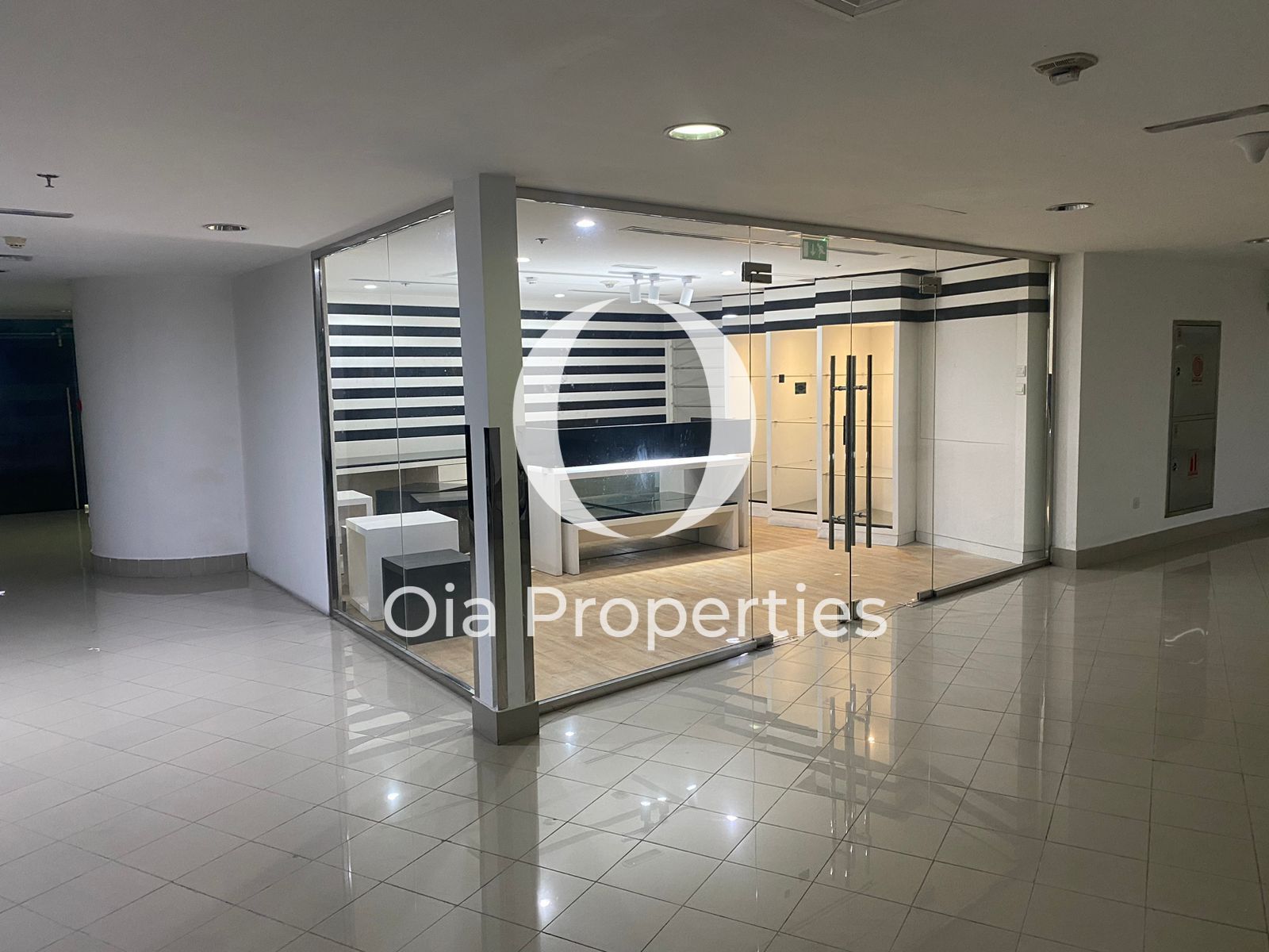 Contemporary Office | Prime Address | Oceanscape