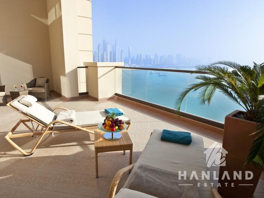 Stylishly furnished with full sea view