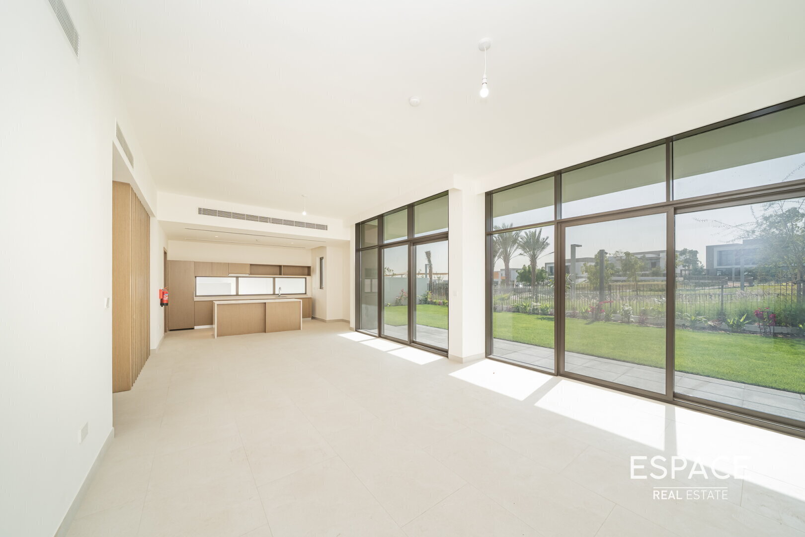 5 Bedrooms | Large Plot | Park View