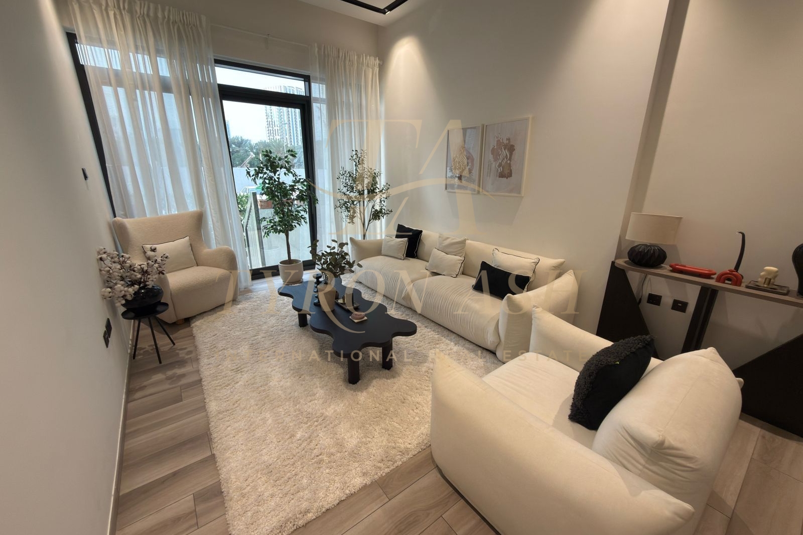 VACANT | FULLY FURNISHED | 1BDR INTO 2BDR