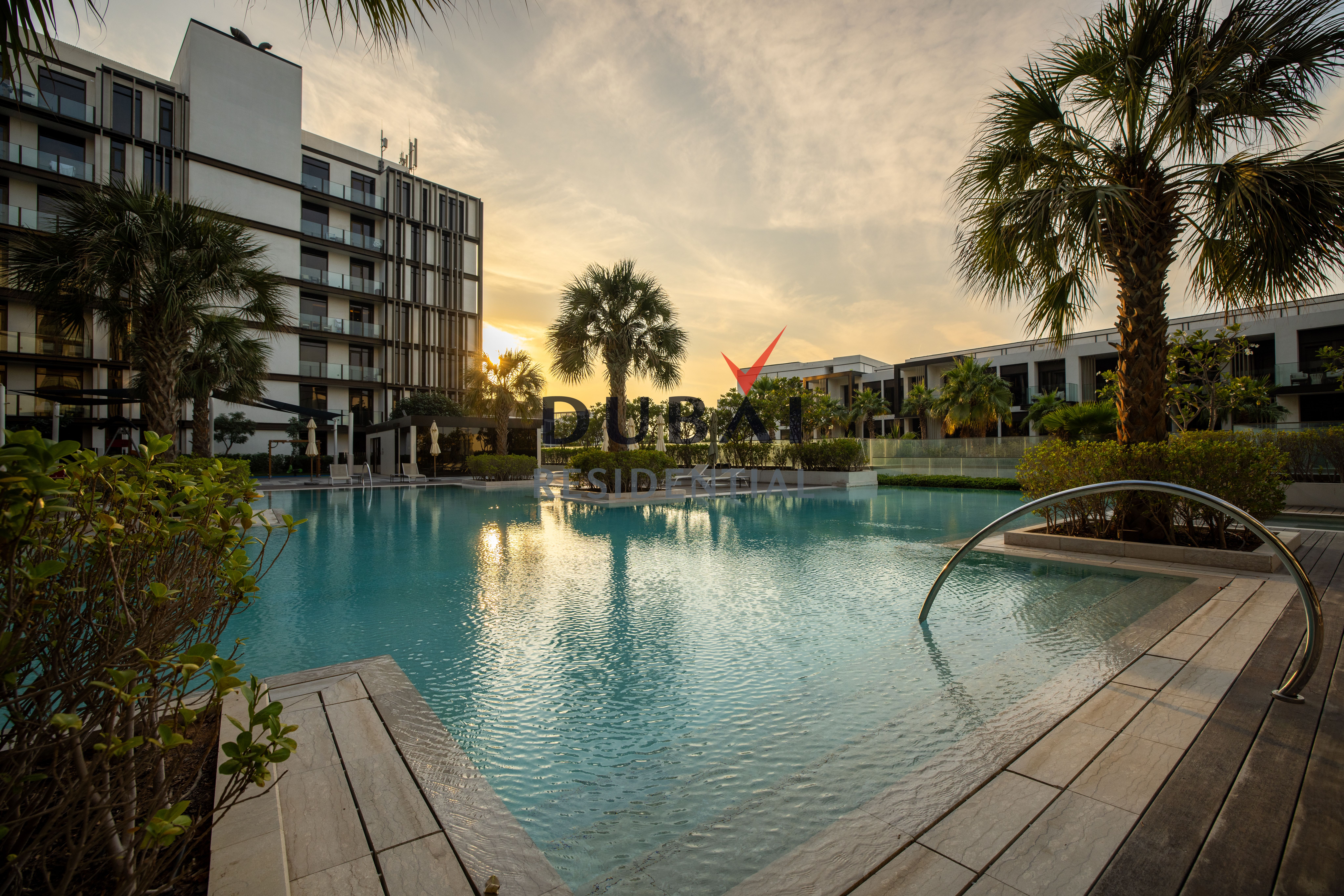 Exclusive 3-BR Bluewaters Apartment |Full Sea View