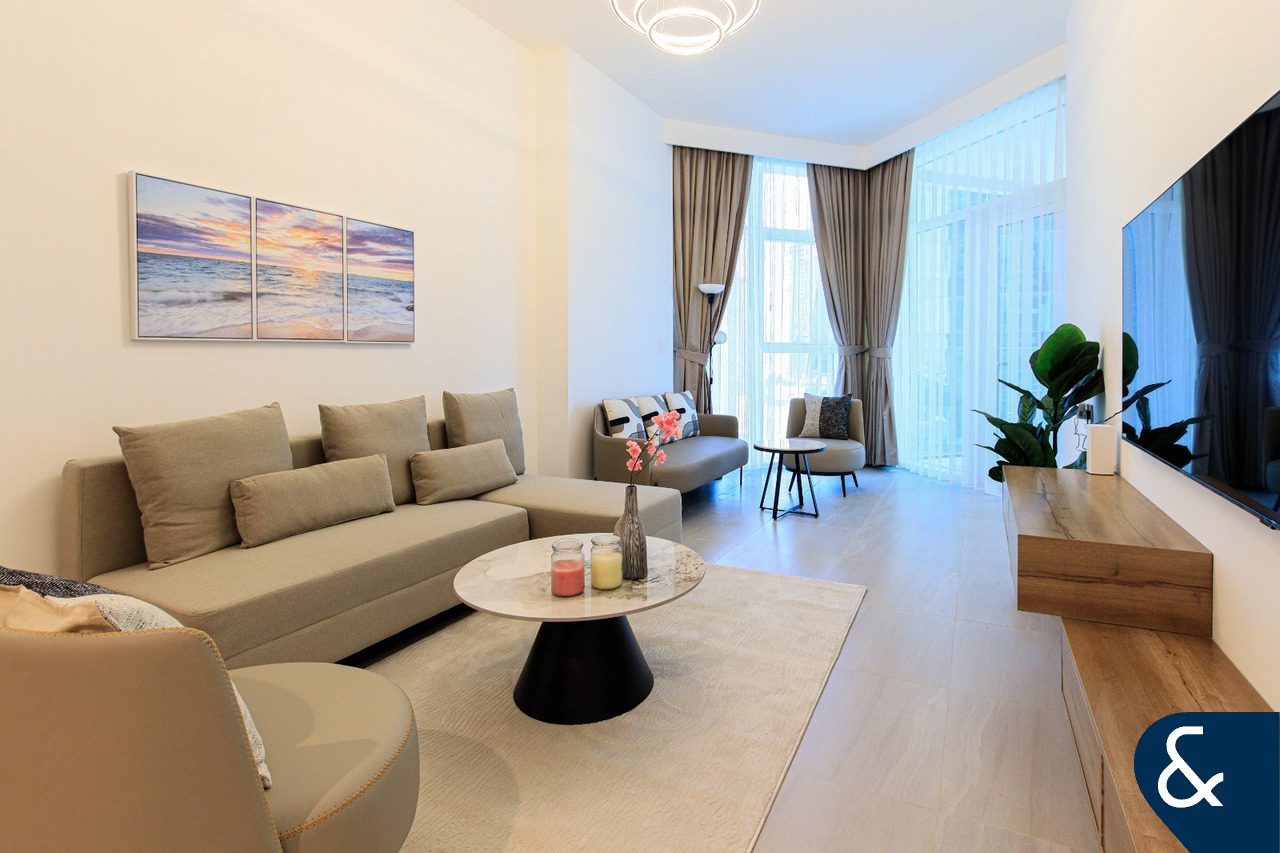 Canal View | Modern | Large Terrace