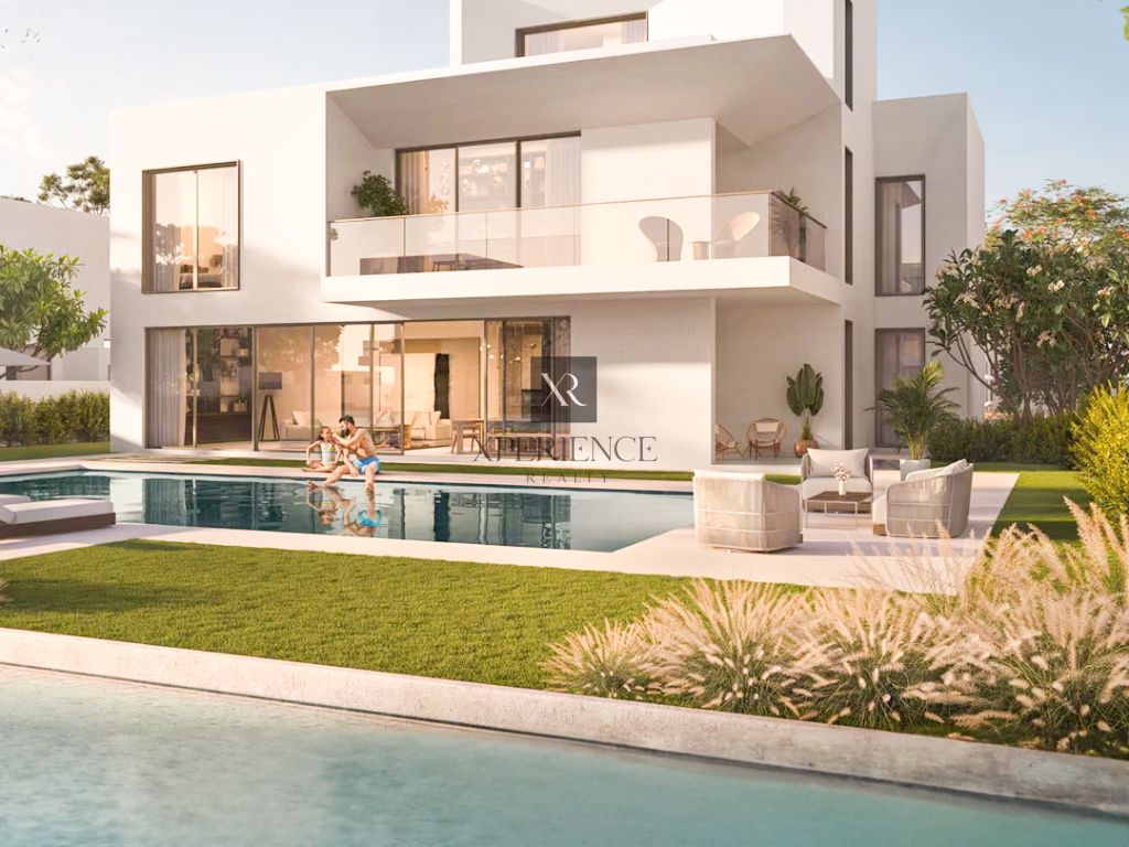 LUXURY VILLAS | LAGOON VIEWS | RESORT - STYLE