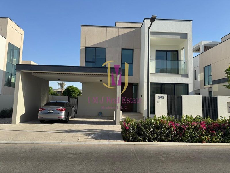 Brand New | Unfurnished | Singe Row | Mid Unit