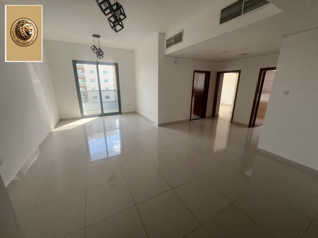 Ajman ah inn hlan khawh a si, ihnak khan pahnih le riahnak khan pakhat, a pahnihnak