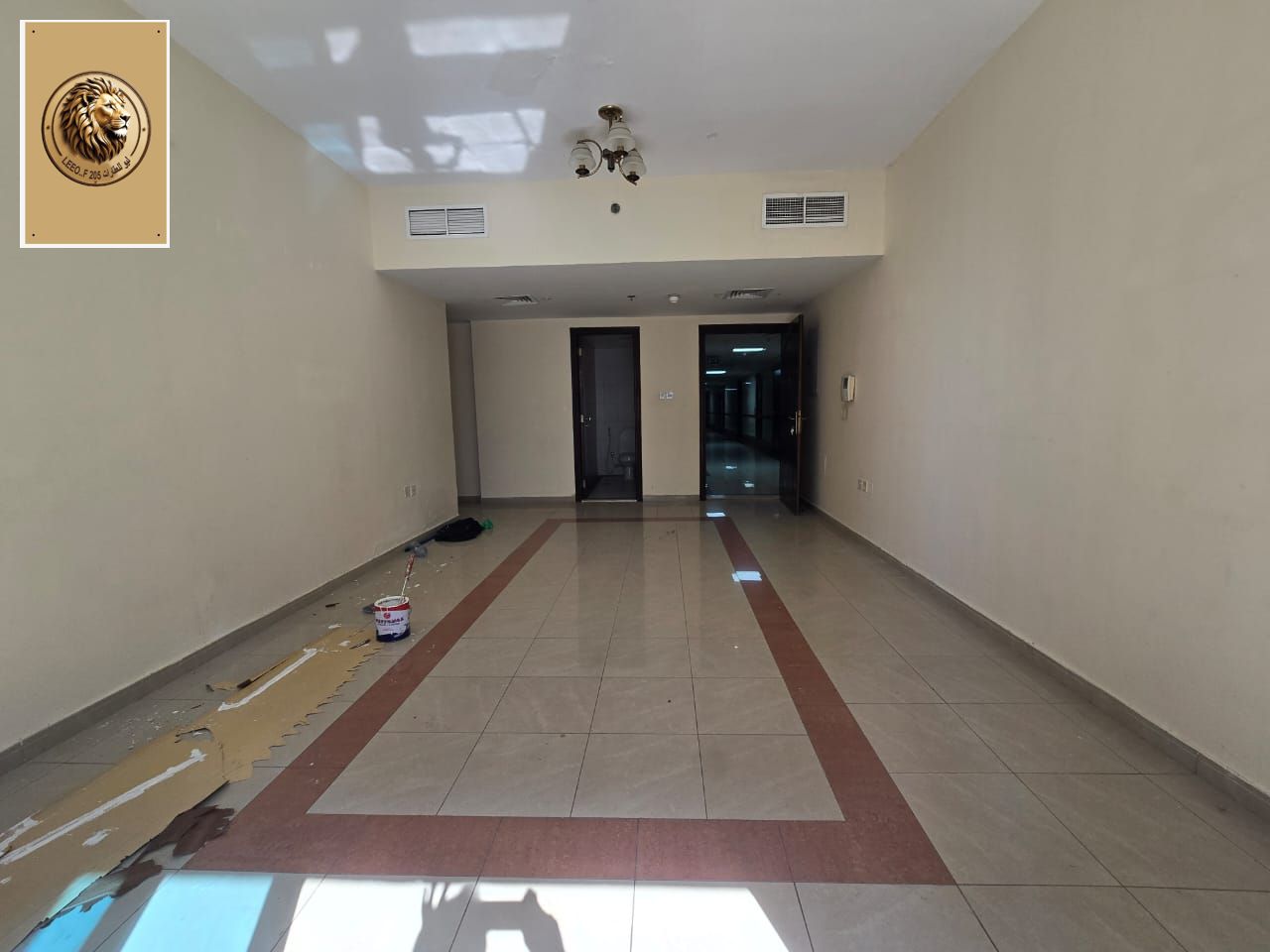 For annual rent in Ajman Three bedrooms and a large living room. Three bathrooms and a laundry room. Very close to the Dubai and Sharjah exit and all